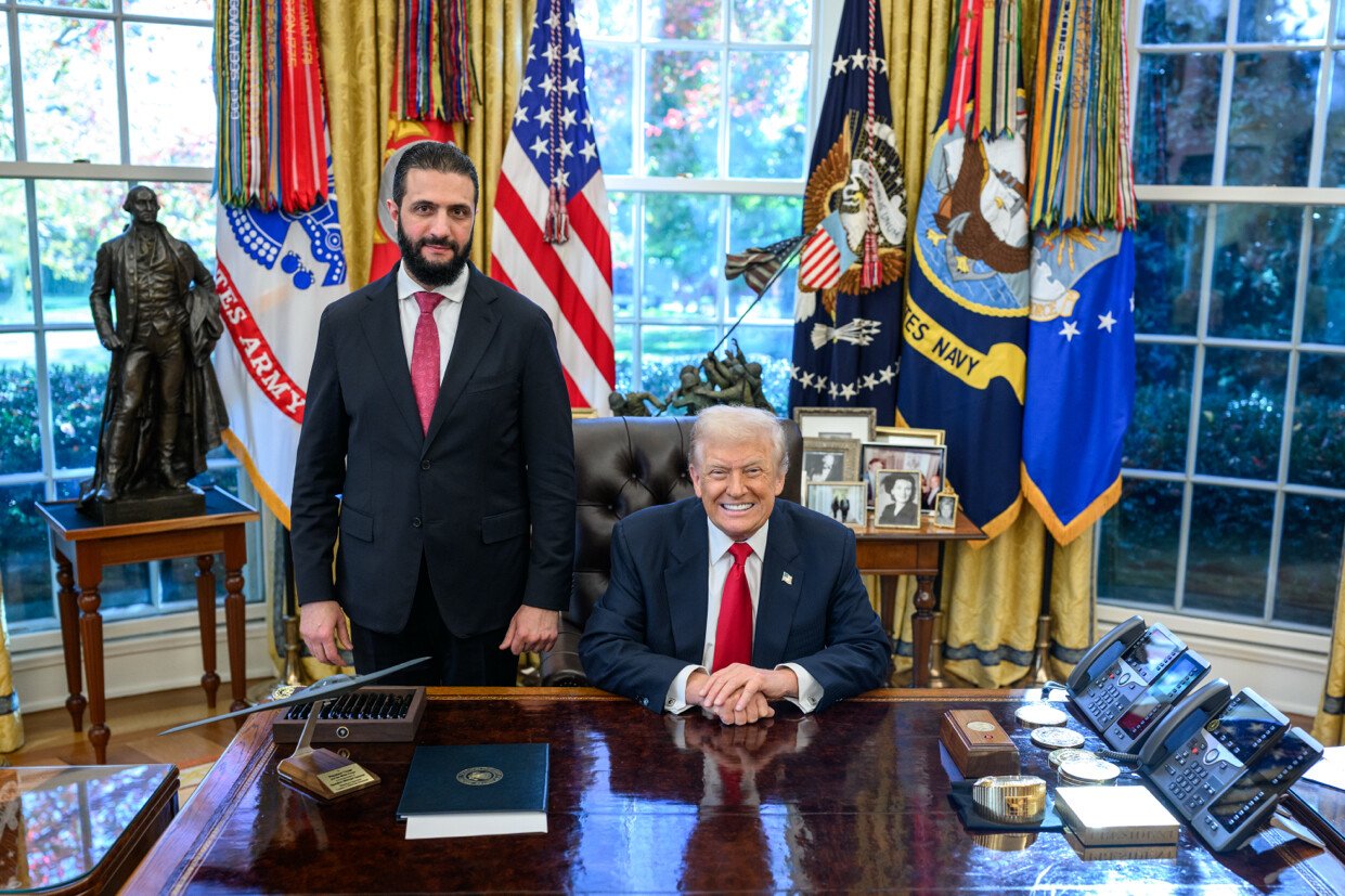 El último en recibir al presidente de Siria, Ahmad al-Sharaa, ha sido el presidente de Estados Unidos, Donald Trump El último en recibir al presidente de Siria, Ahmad al-Sharaa, ha sido el presidente de Estados Unidos, Donald Trump