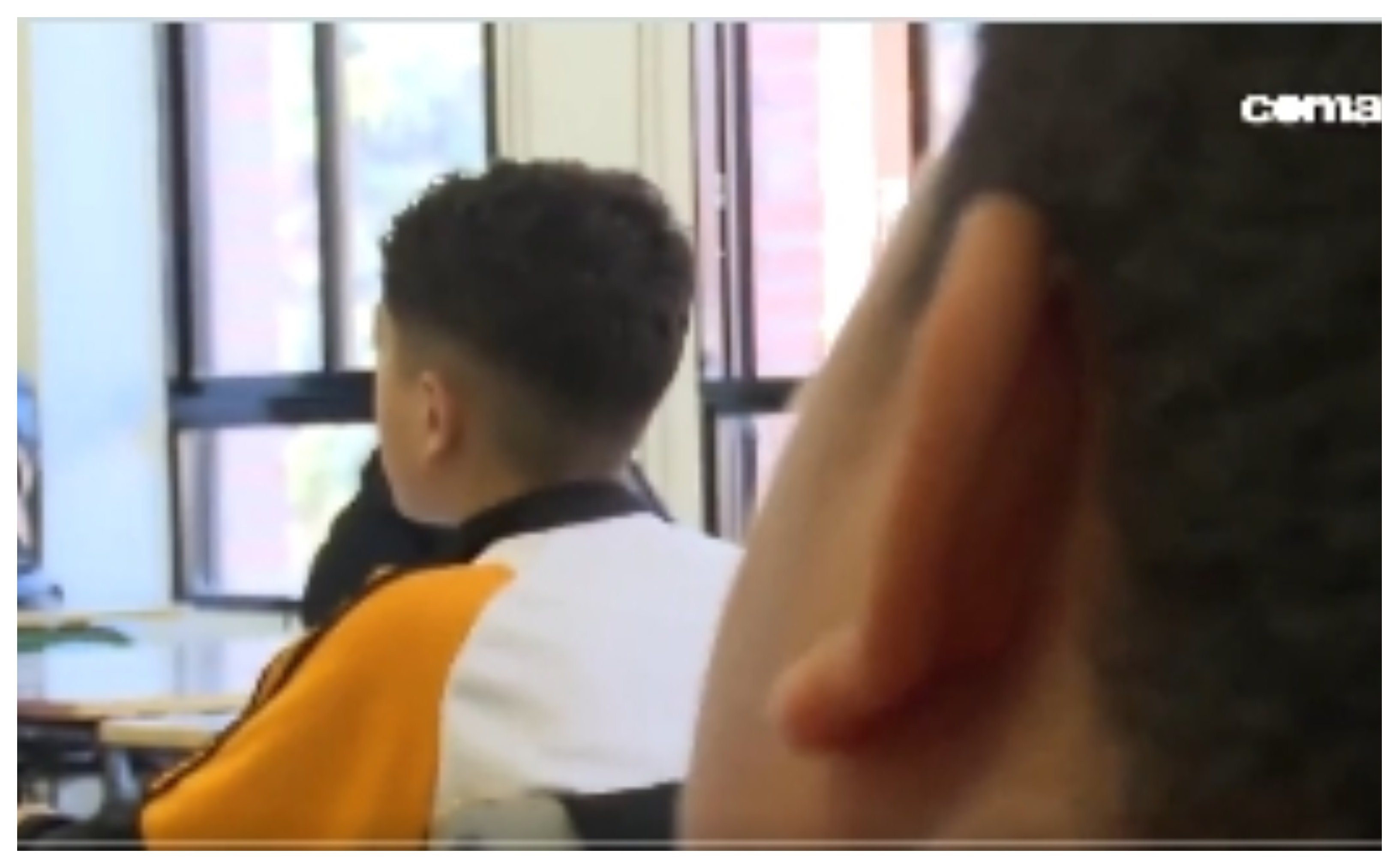 Es el caso del colegio público San Cristobal, donde la presidenta del AMPA, Fatimazahra El Mengad, explica que la comunicación en el aula es difícil: "no entienden, qué pasa, que van a hacer, qué tienen que hacer". ¿Aprender español, por ejemplo?