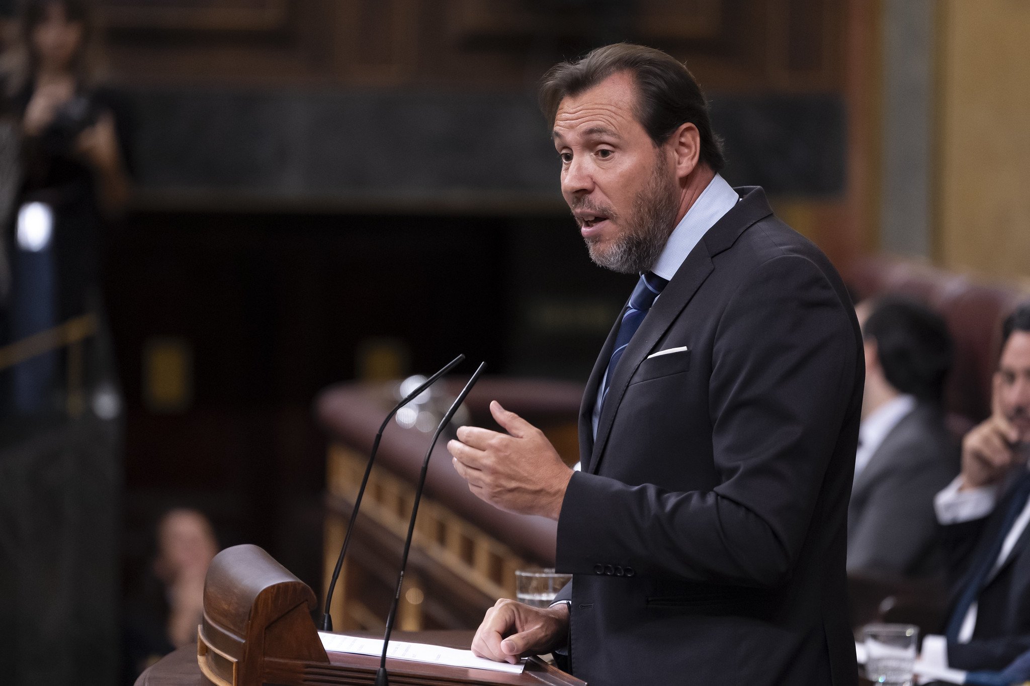 El Congreso exige al ministro Puente que Renfe recupere las indemnizaciones por retrasos en AVE de 15 y 30 minutos / Foto: Pablo Moreno