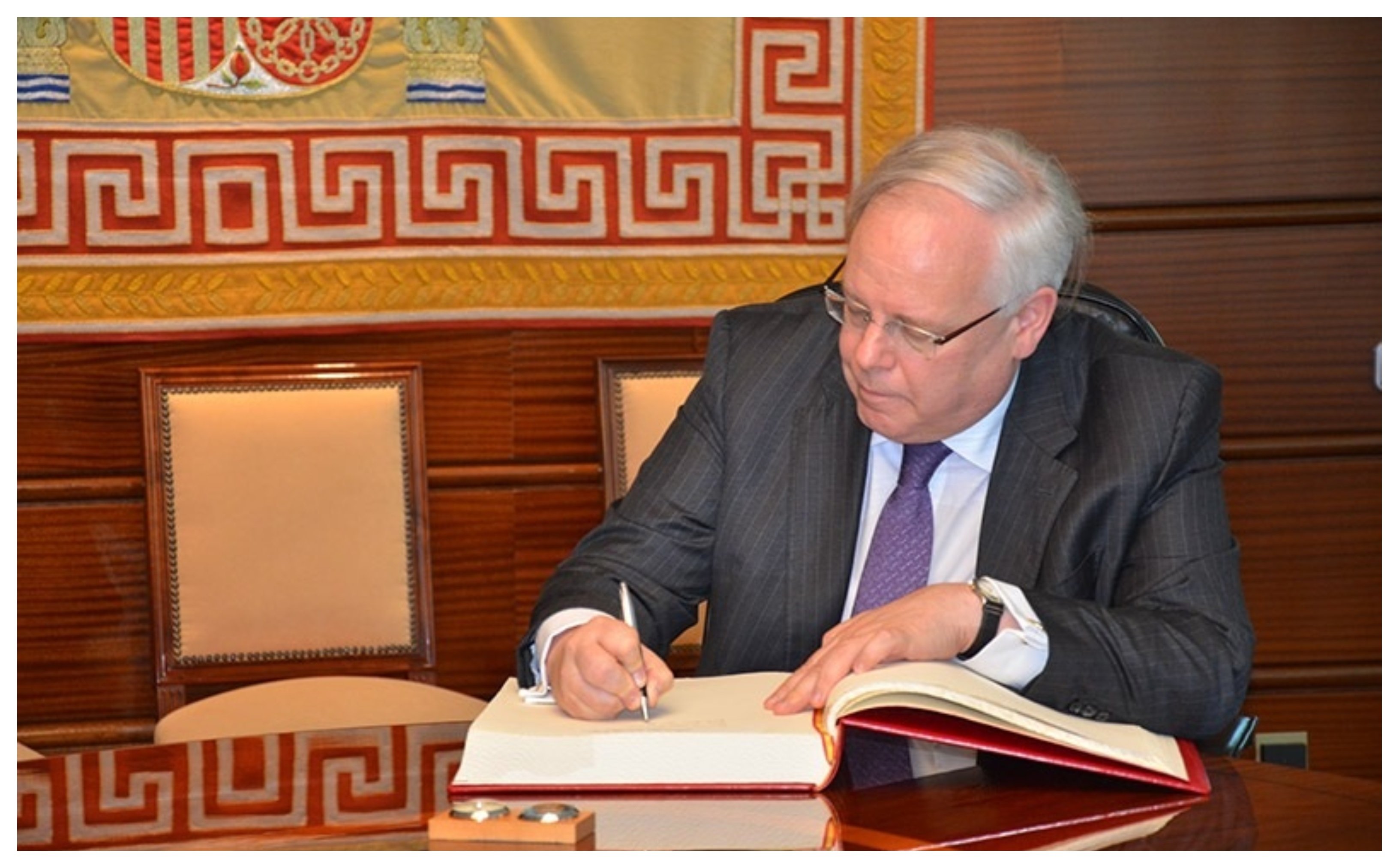 El abogado general de la UE Dean Spielmann avala la Ley de Amnistía de Pedro Sánchez El abogado general de la UE Dean Spielmann avala la Ley de Amnistía de Pedro Sánchez