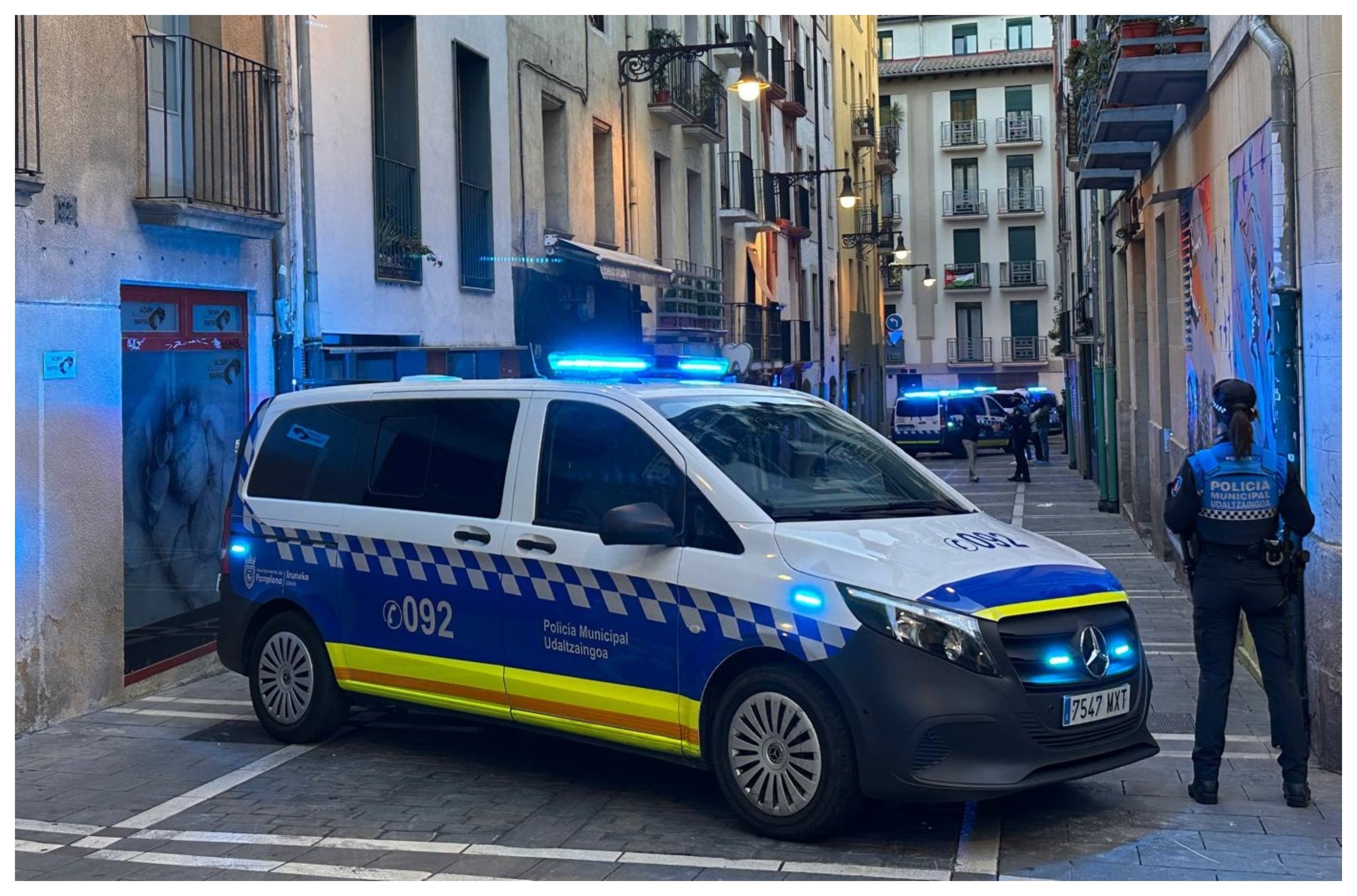 Al parecer, Asiron -y la presidenta, la socialista María Chivite- tendrán que lidiar también con el incremento de los robos en la capital navarra, porque se han disparado un 60% en tres semanas Al parecer, Asiron -y la presidenta, la socialista María Chivite- tendrán que lidiar también con el incremento de los robos en la capital navarra, porque se han disparado un 60% en tres semanas