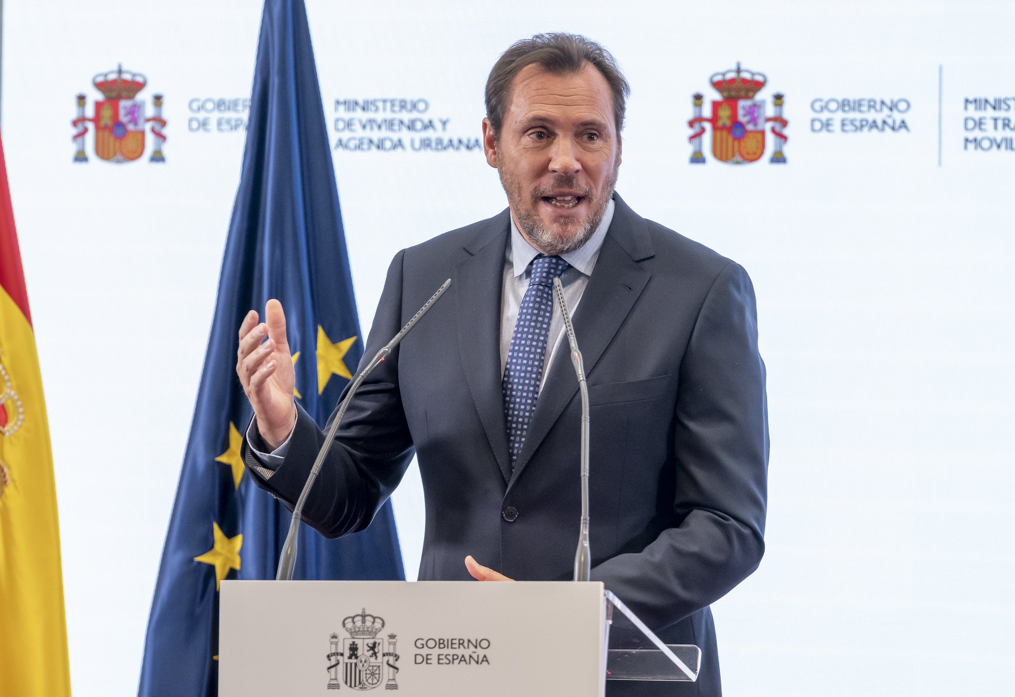 El ministro Puente plantea que el tren de alta velocidad corra más... en pleno caos ferroviario, lo que supondrá más obras para permitirlo / Foto: Pablo Moreno