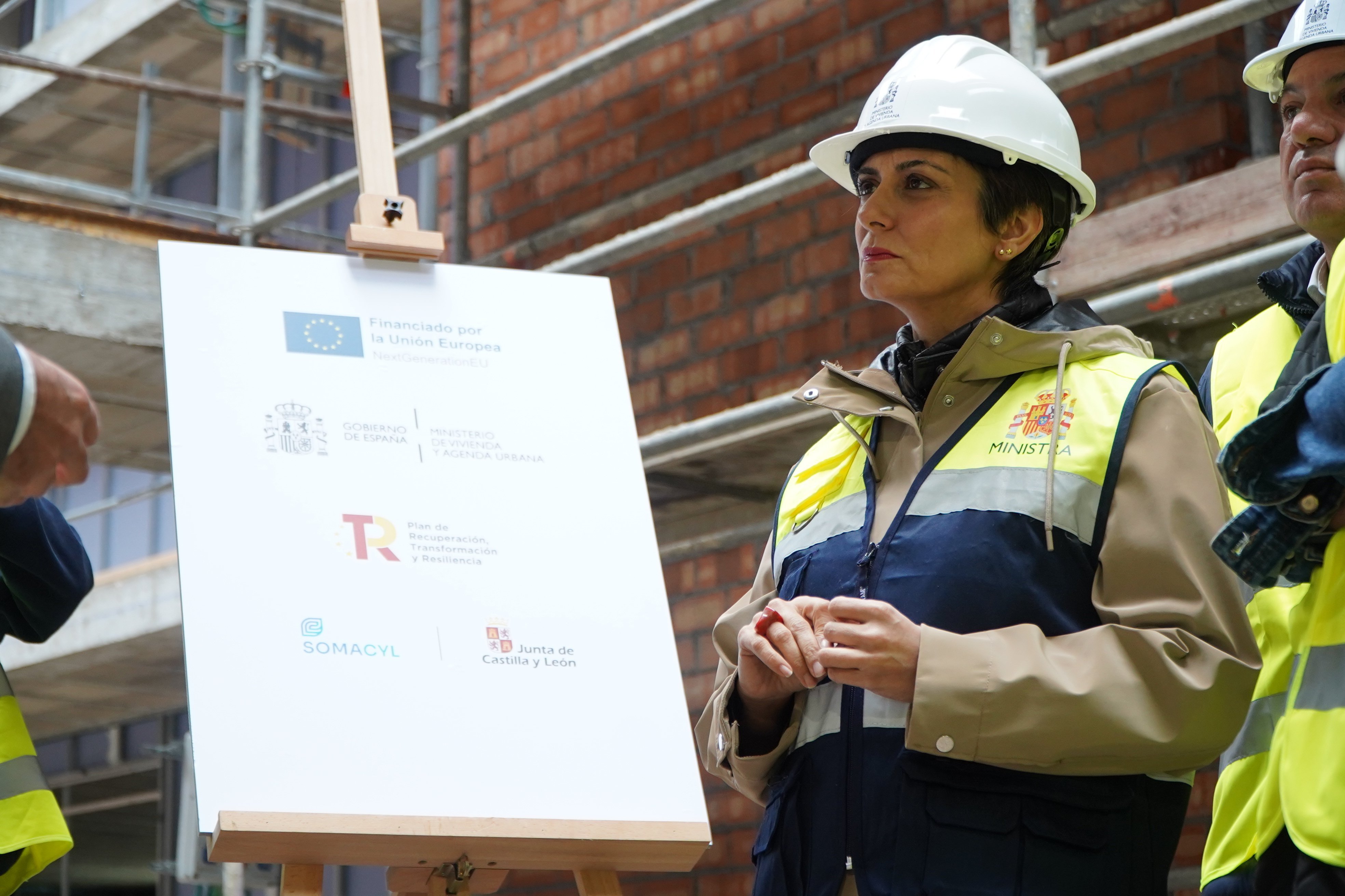 Ante la crisis de vivienda, el ministerio e Isabel Rodríguez miran para otro lado