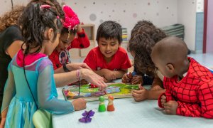 niñosjugando niñosjugando