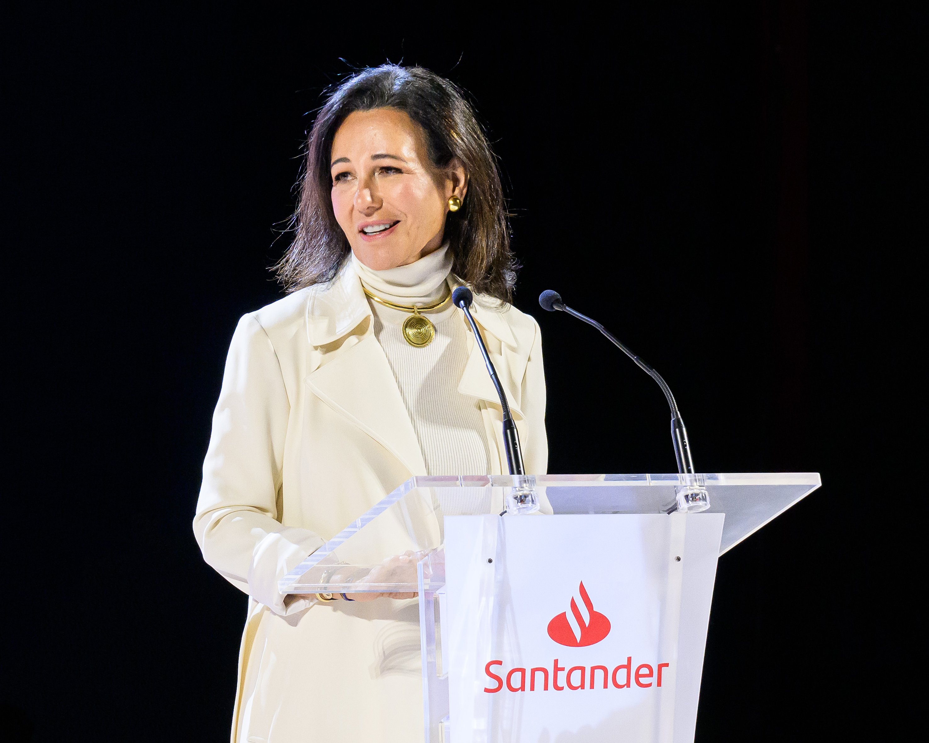 Ana Botín, presidenta del Santander, quiere potenciar el negocio de seguros del banco Ana Botín, presidenta del Santander, quiere potenciar el negocio de seguros del banco
