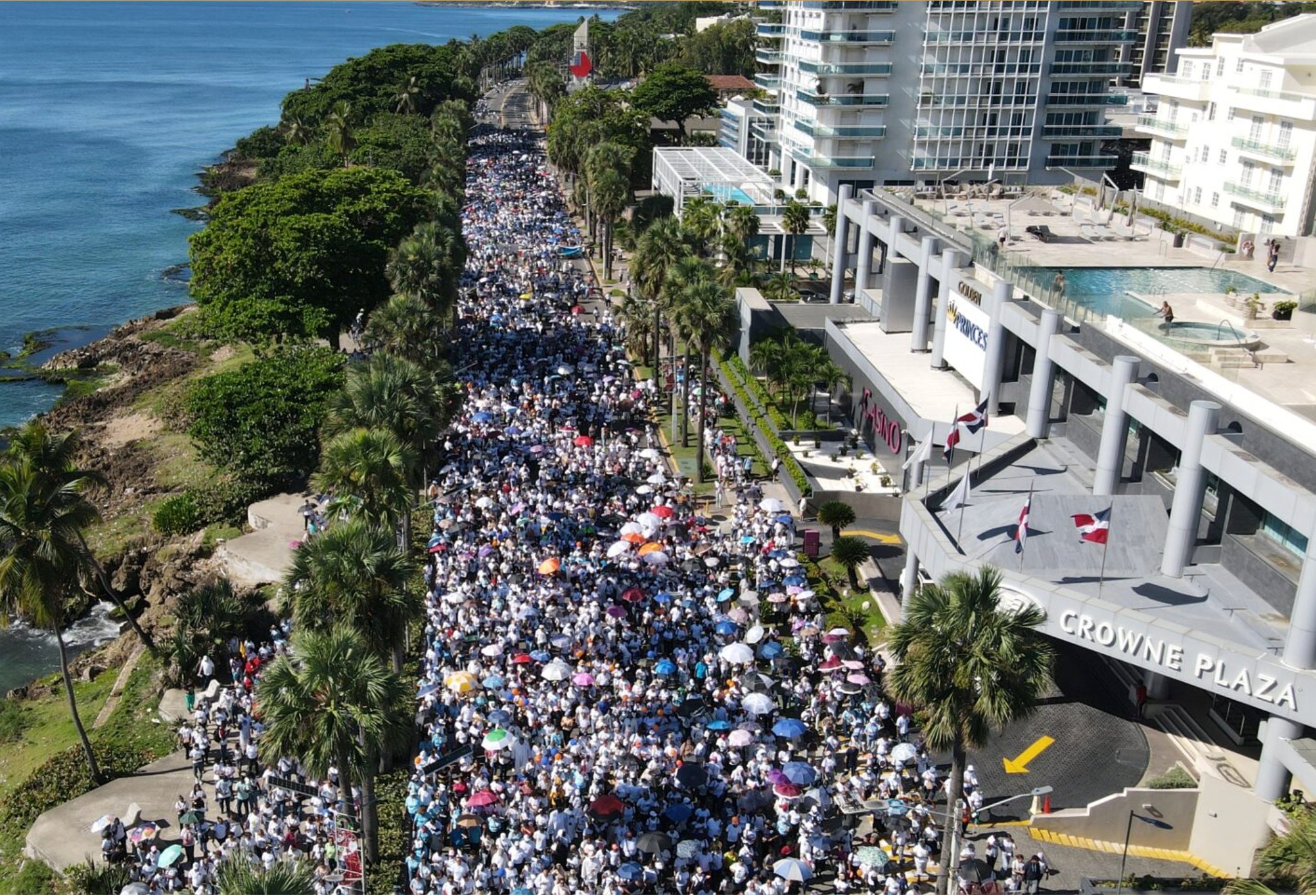 En la República Dominicana, el pasado domingo 23 de noviembre se celebró el tradicional evento ‘Un paso por mi familia’ En la República Dominicana, el pasado domingo 23 de noviembre se celebró el tradicional evento ‘Un paso por mi familia’