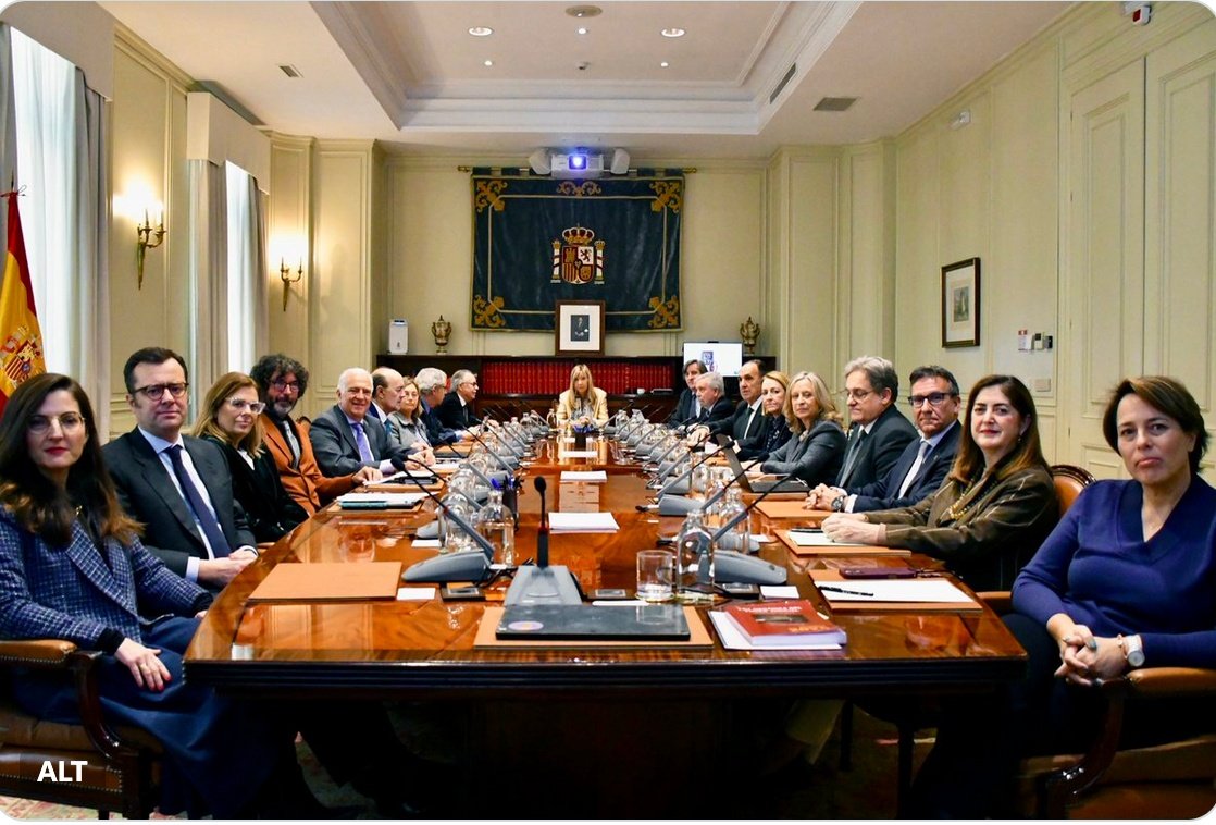 Un pleno del CGPJ que se ha quedado mudo y no defiende a sus compañeros del Supremo Un pleno del CGPJ que se ha quedado mudo y no defiende a sus compañeros del Supremo