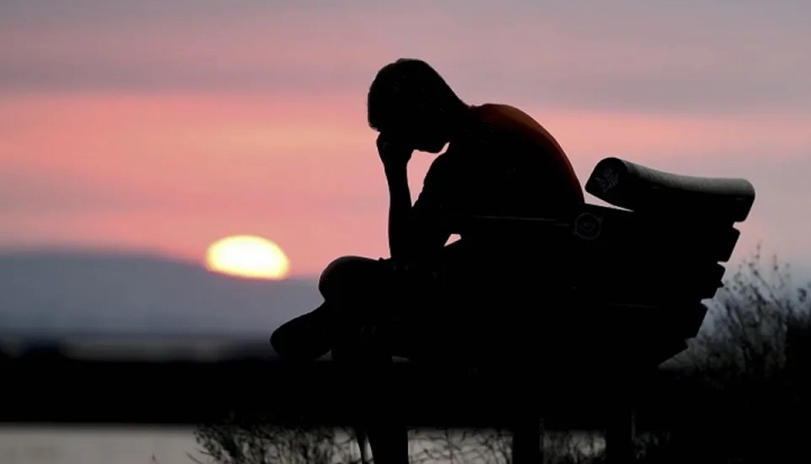 Faltas de atención, palabras que decir, no debimos. Que nuestro orgullo herido, inspiró sin sentirlo, que para sufrir dijimos