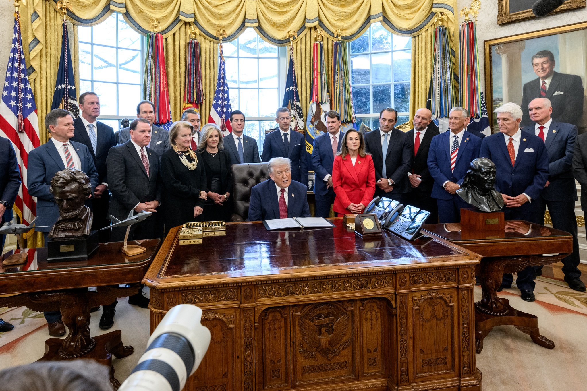 El inquilino del Despacho Oval también ha afirmado que “No se le debería permitir a Omar ser congresista, porque no representa los intereses de Estados Unidos", y que "Los somalíes deberían salir del país” El inquilino del Despacho Oval también ha afirmado que “No se le debería permitir a Omar ser congresista, porque no representa los intereses de Estados Unidos", y que "Los somalíes deberían salir del país”