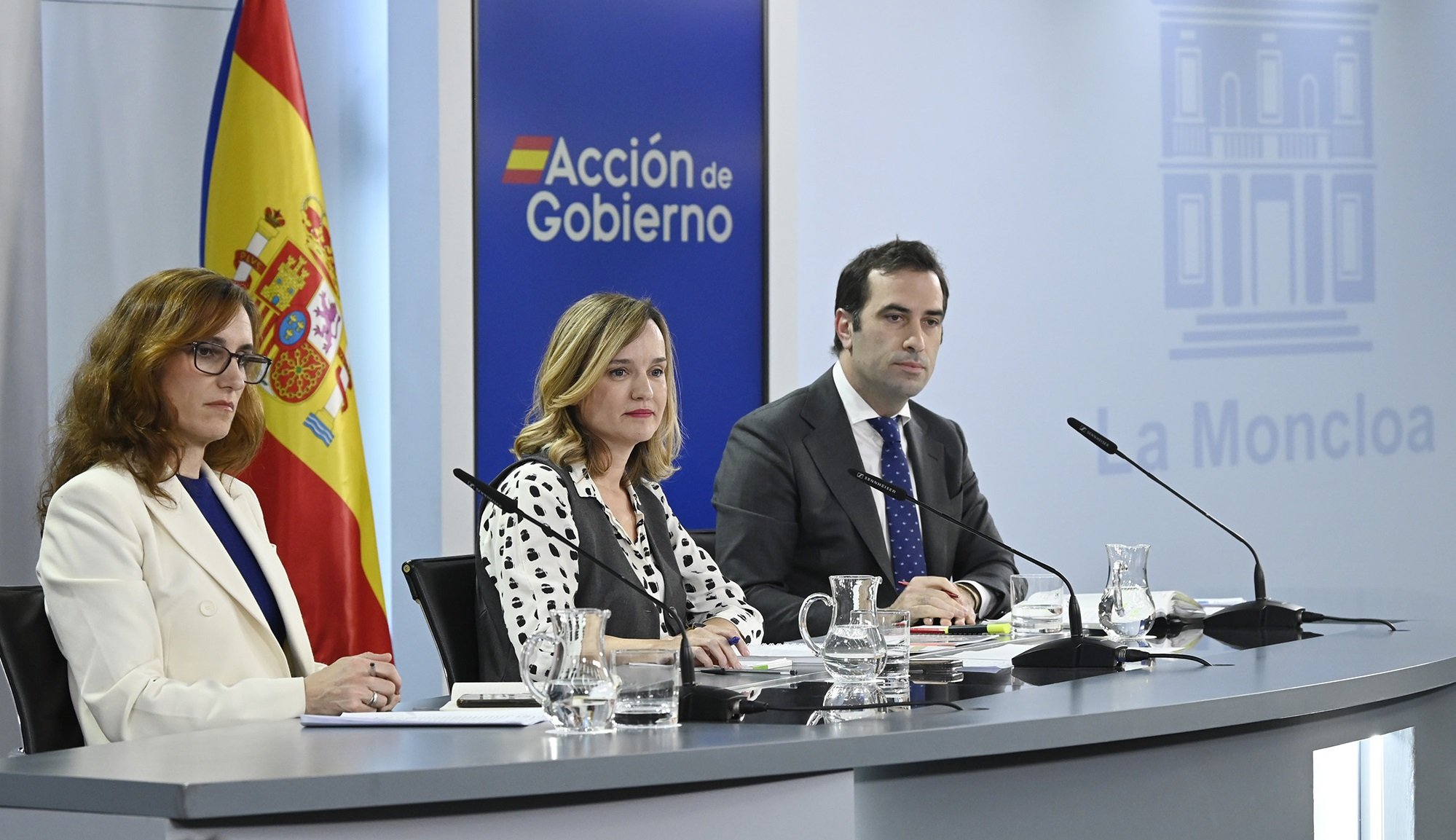 Consejo de Ministros. Es la España neocomunista: si no tienes para pagar el alquiler, el Gobierno te lo paga