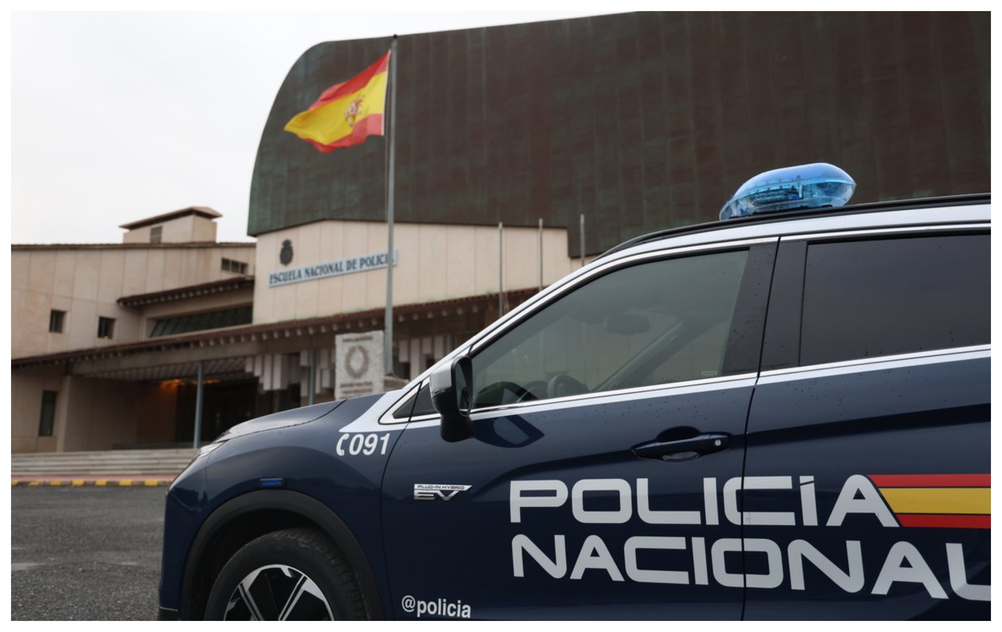 Y, también en Palma, un rumano recién salido de prisión, roba un vehículo, saquea a un turista e intenta atropellar a agentes de la Policía
