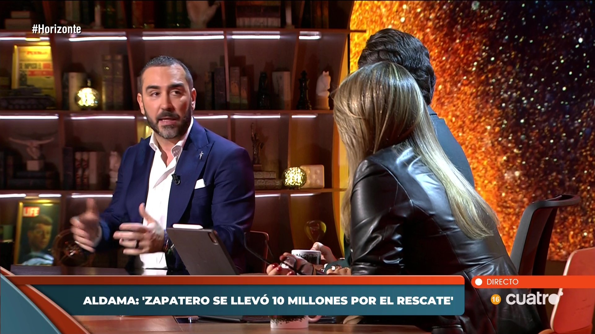 Víctor de Aldama ofreció varios titulares sobre Zapatero y Plus Ultra en el programa 'Horizonte' ante los periodistas Iker Jiménez y Carmen Porter
