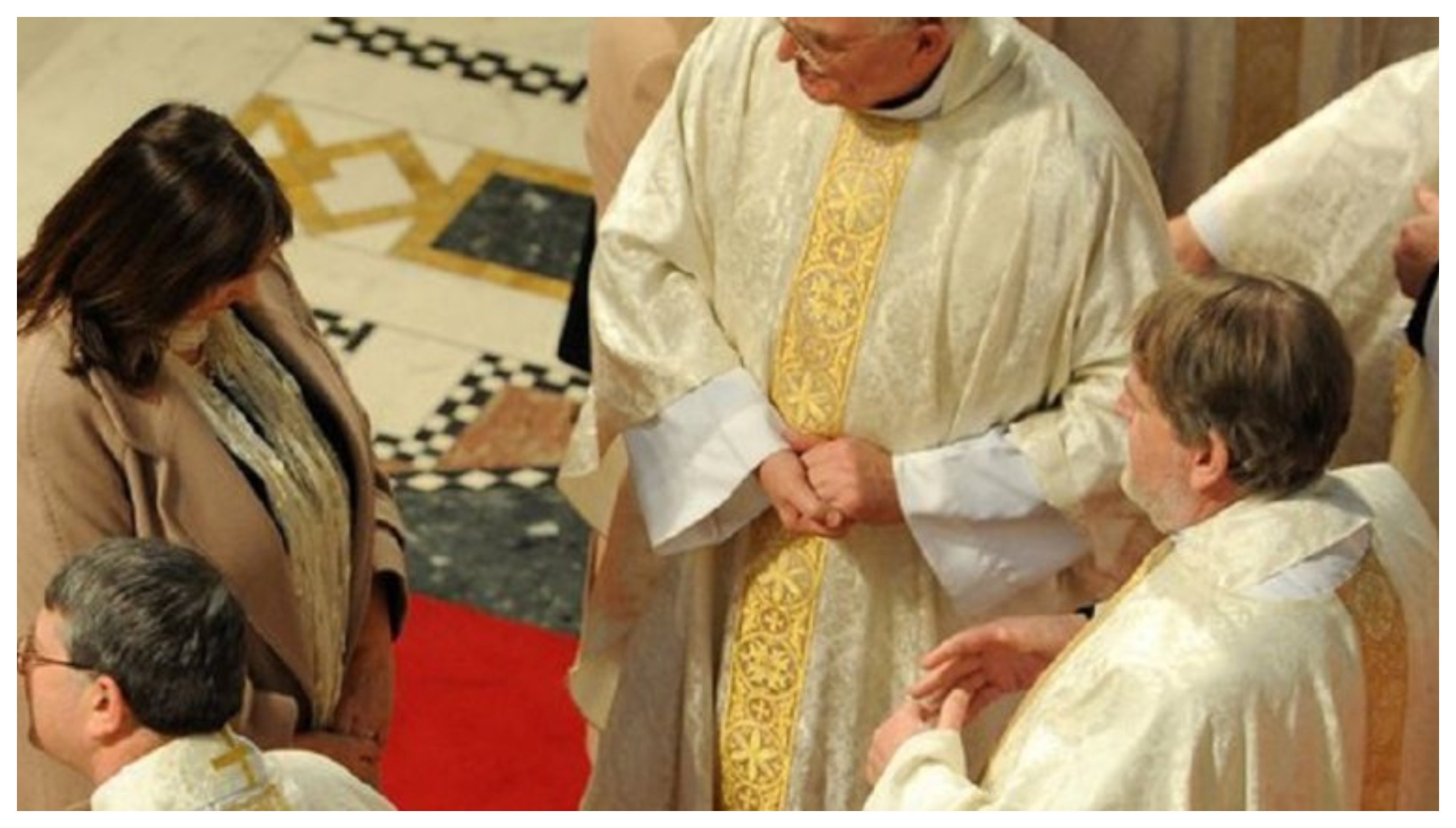 ¿Por qué los curas anglicanos se pasan a la Iglesia católica?