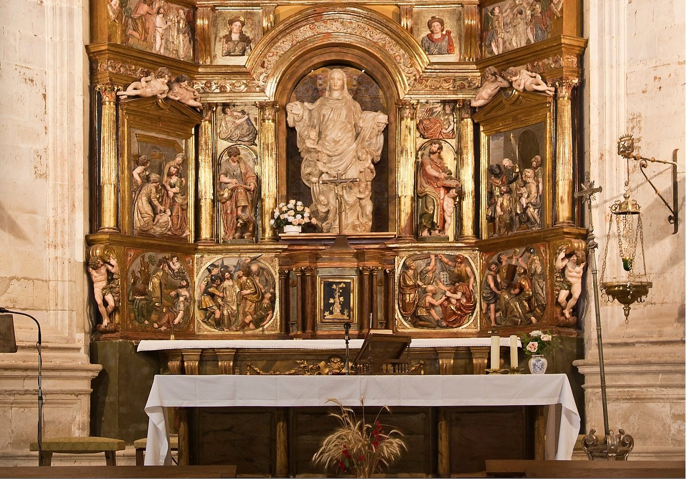 El Santísimo Sacramento fue profanado en el Monasterio de la Santa Espina, en Valladolid (España)