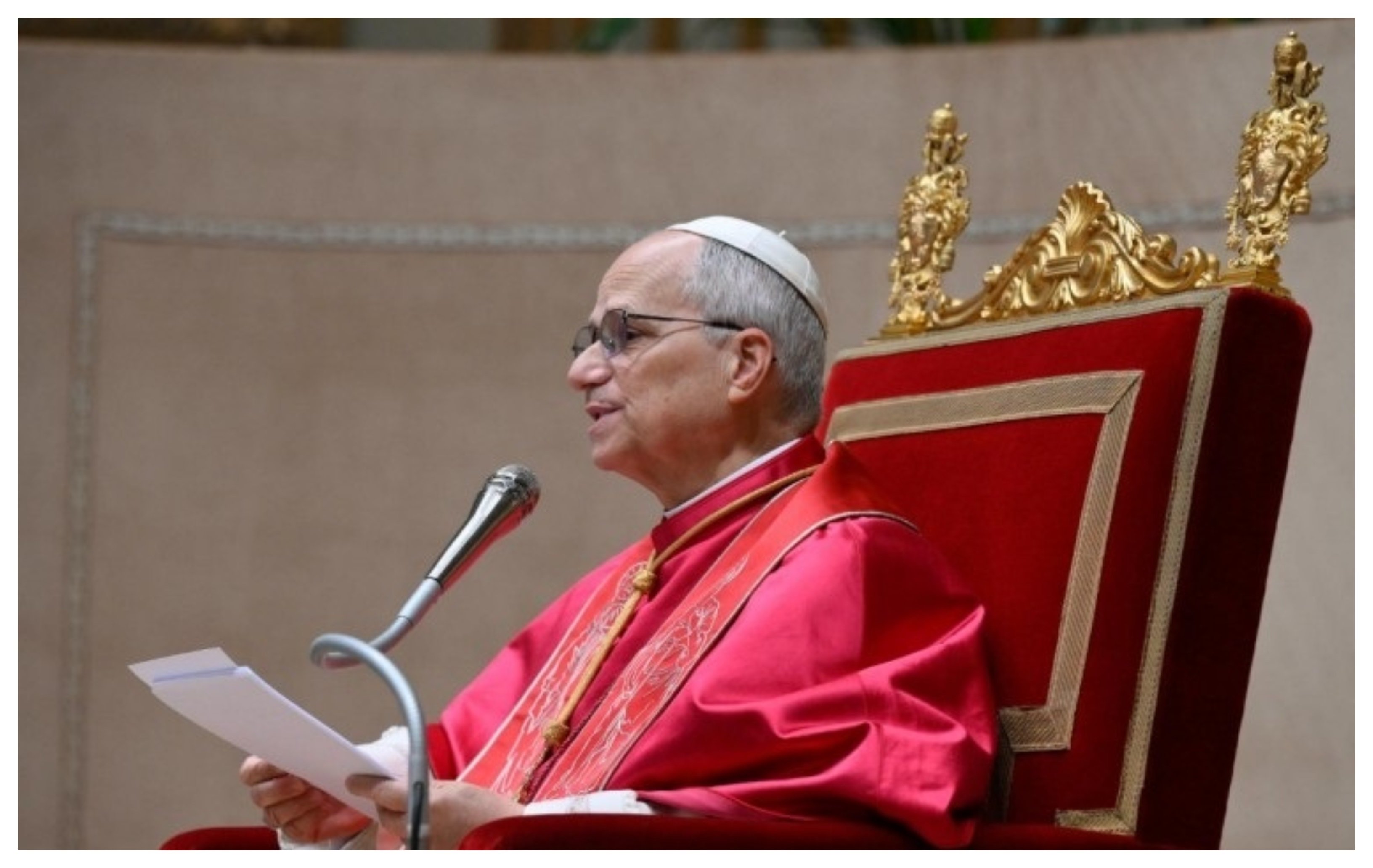 El Papa defiende ante el cuerpo diplomático el derecho a la vida, el derecho a la objeción de conciencia -y asegura que este punto es urgente- y se muestra además, en contra de las madres de alquiler y de la eutanasia / Foto: Vatican Media