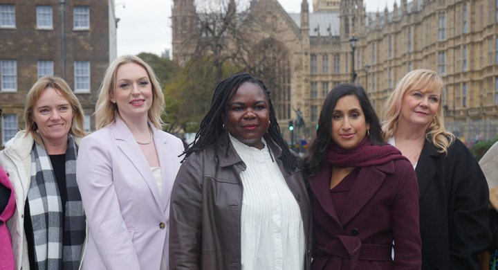 Jennifer dijo que no tenía problemas con la sexualidad de las personas, pero también preguntó dónde estaba el respeto por sus creencias cristianas y dijo que "no podía negar la realidad biológica"