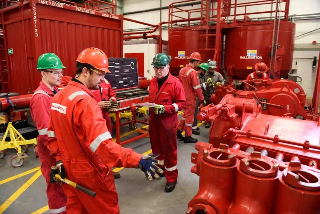 Halliburton aún no se beneficia de la apuesta del republicano Donald Trump por el petróleo y gas... pero lo hará y ahora tiene "oportunidades" en Venezuela