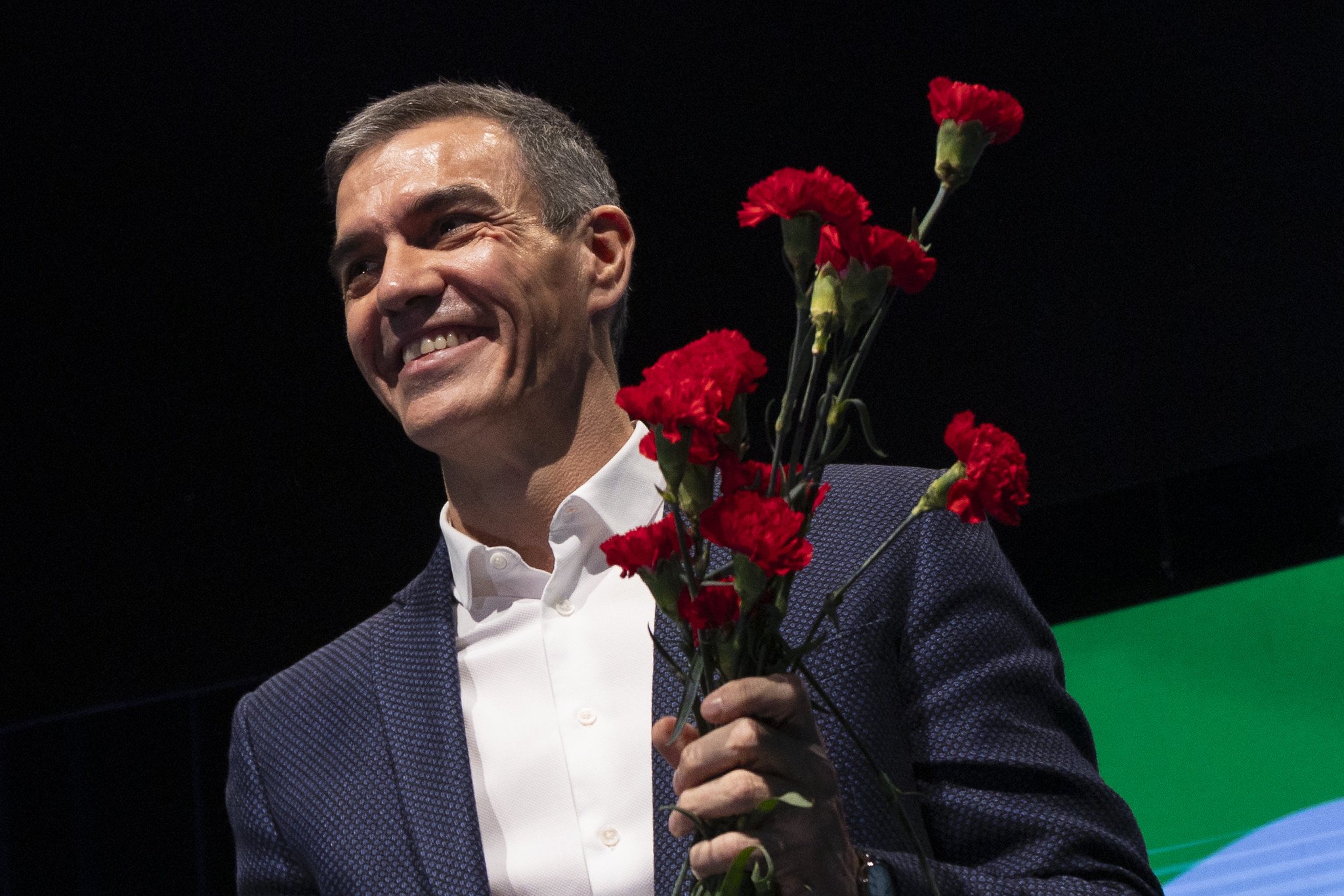 No es la primera vez que Sánchez y sus secuaces recurren a esta fórmula, pero no por eso deja de ser un chantaje