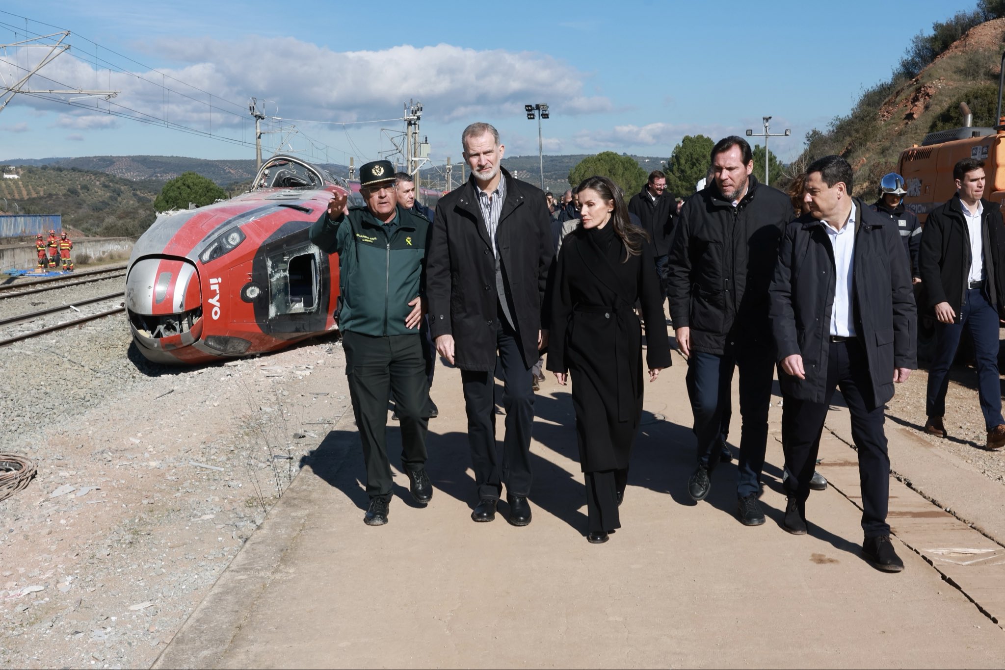 El presidente del Gobierno, Pedro Sánchez, el presidente de la Junta de Andalucía, Juanma Moreno, y los Reyes de España, Felipe VI y doña Letizia, darán un Homenaje de Estado el próximo sábado 31 de enero en Huelva
