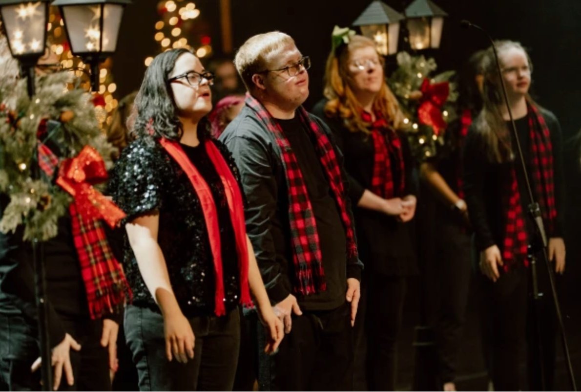 El coro de personas con síndrome de Down emocionó a los espectadores