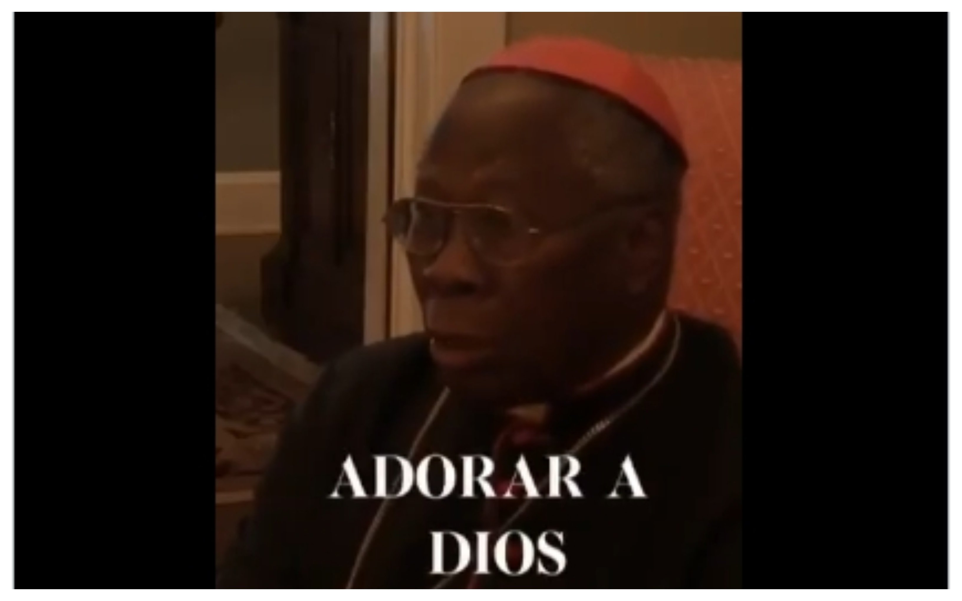 "Venimos a misa a adorar a Dios", recuerda el cardenal Sarah