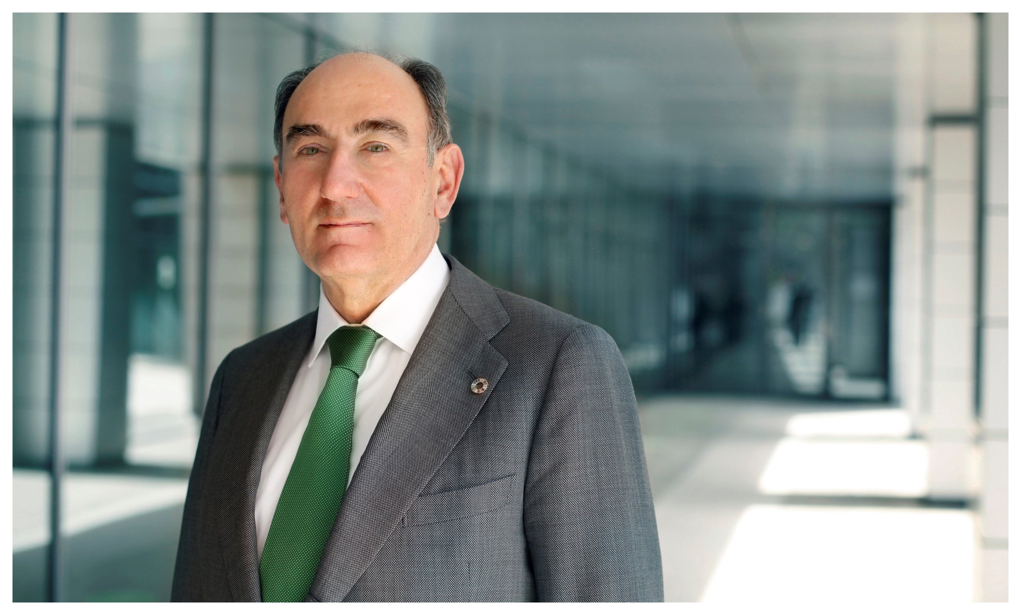 Galán puede ceder la presidencia a su yerno o a uno de sus dos hijos: el problema es que se le acaba el tiempo