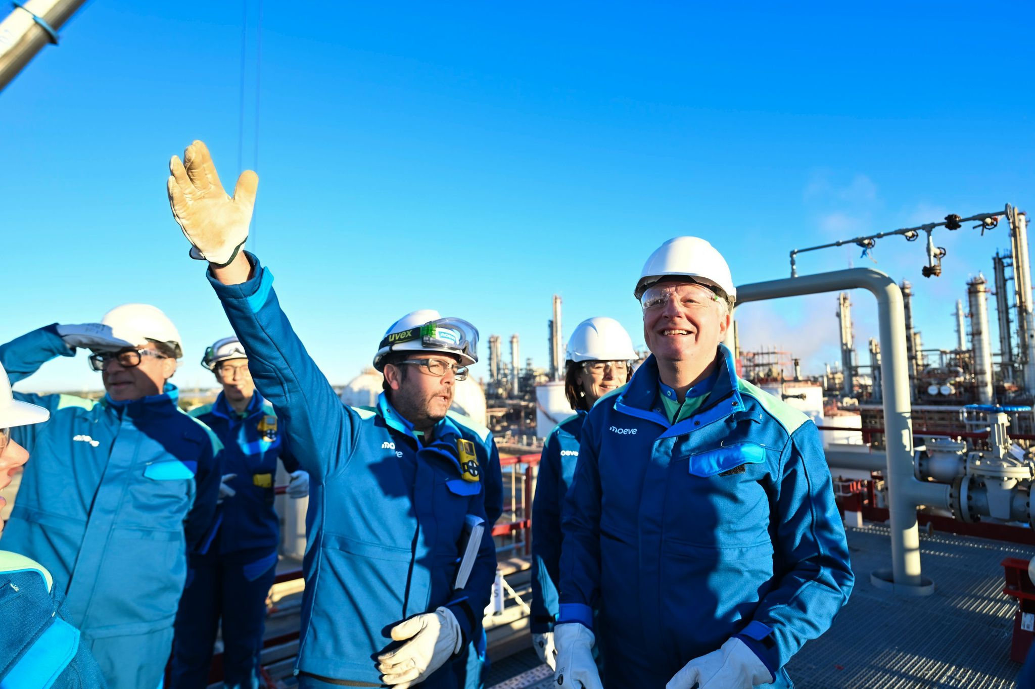 Maarten Wetselaar, CEO de Moeve, reafirma la apuesta por el hidrógeno verde... anunciando la primera inversión en el Valle Andaluz del Hidrógeno Verde... con socios y ayudas públicas