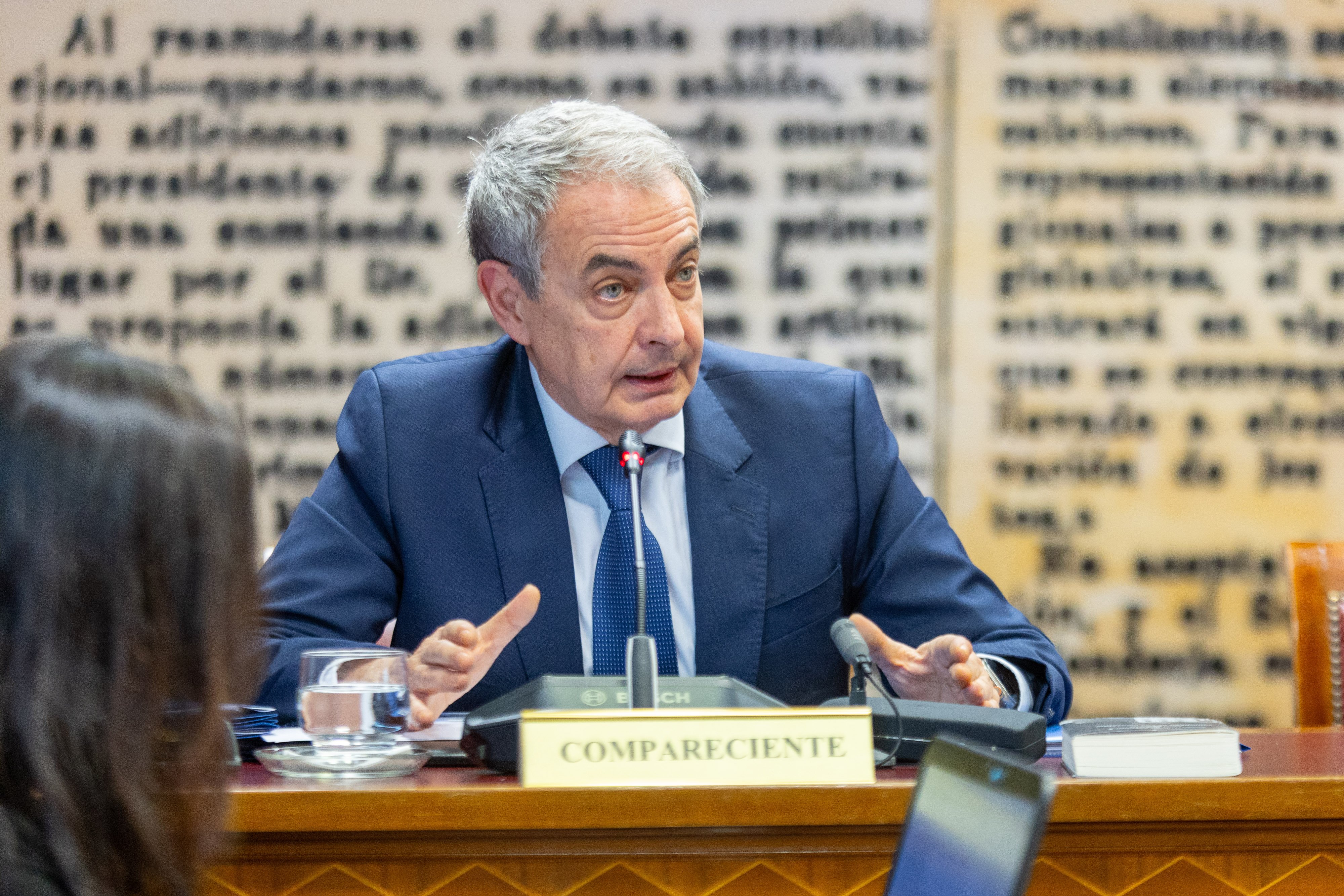 Zapatero mostró el lunes, en ocasiones, una actitud opaca, en el Senado