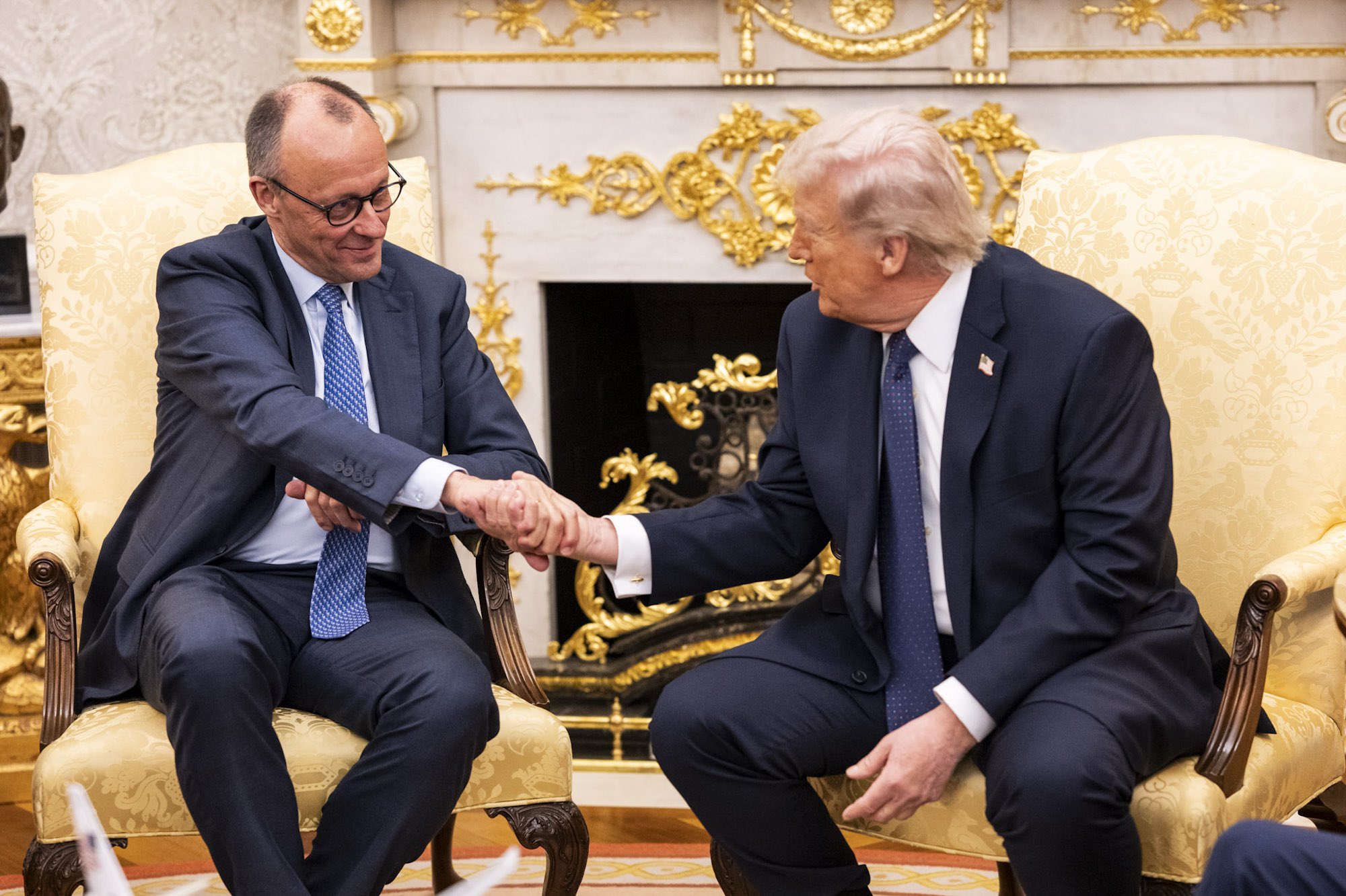 El canciller alemán Friedrich Merz no ha defendido a Sánchez ante Trump