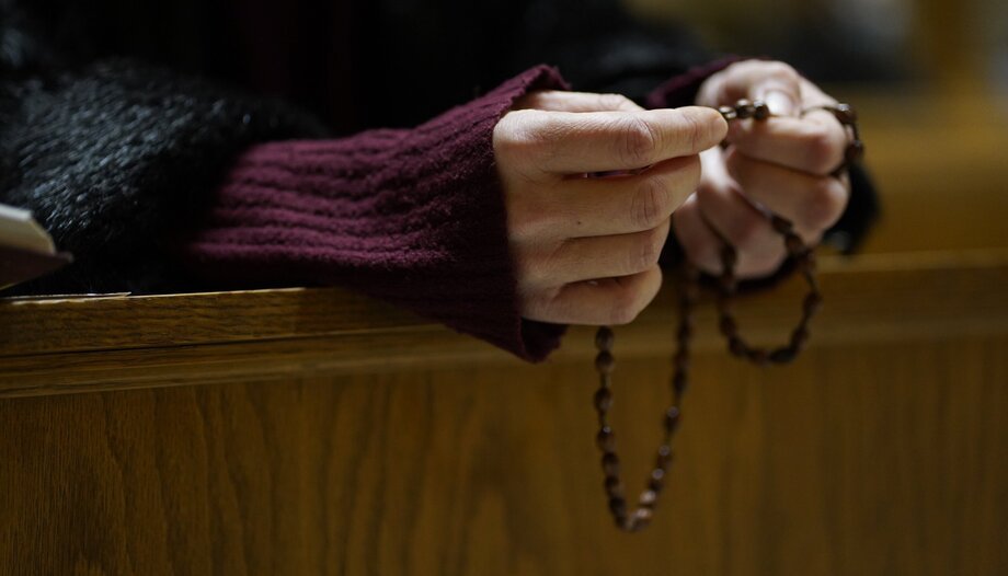 Ciertamente, hemos de orar y trabajar por una Iglesia verdaderamente sinodal, es decir, en comunión, participación y misión….