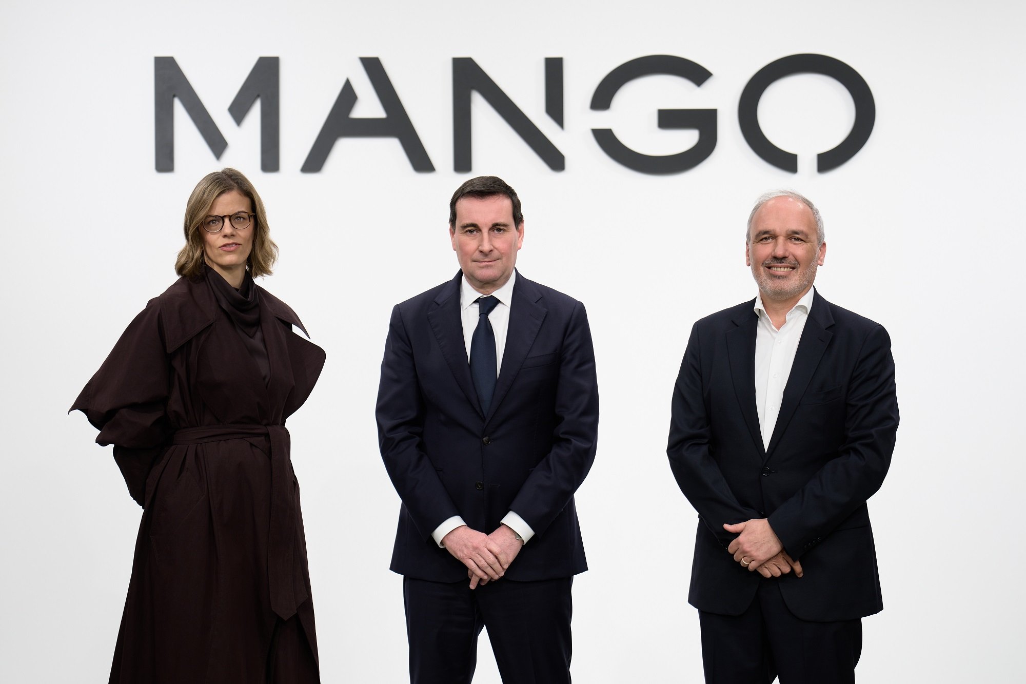 En Mango hace tiempo que se apostó por la profesionalización de la gestión que lidera el presidente y CEO, Toni Ruiz, junto a la directora financiera, Margarita Salvans, y el director de Expansión y Franquicias, Daniel López