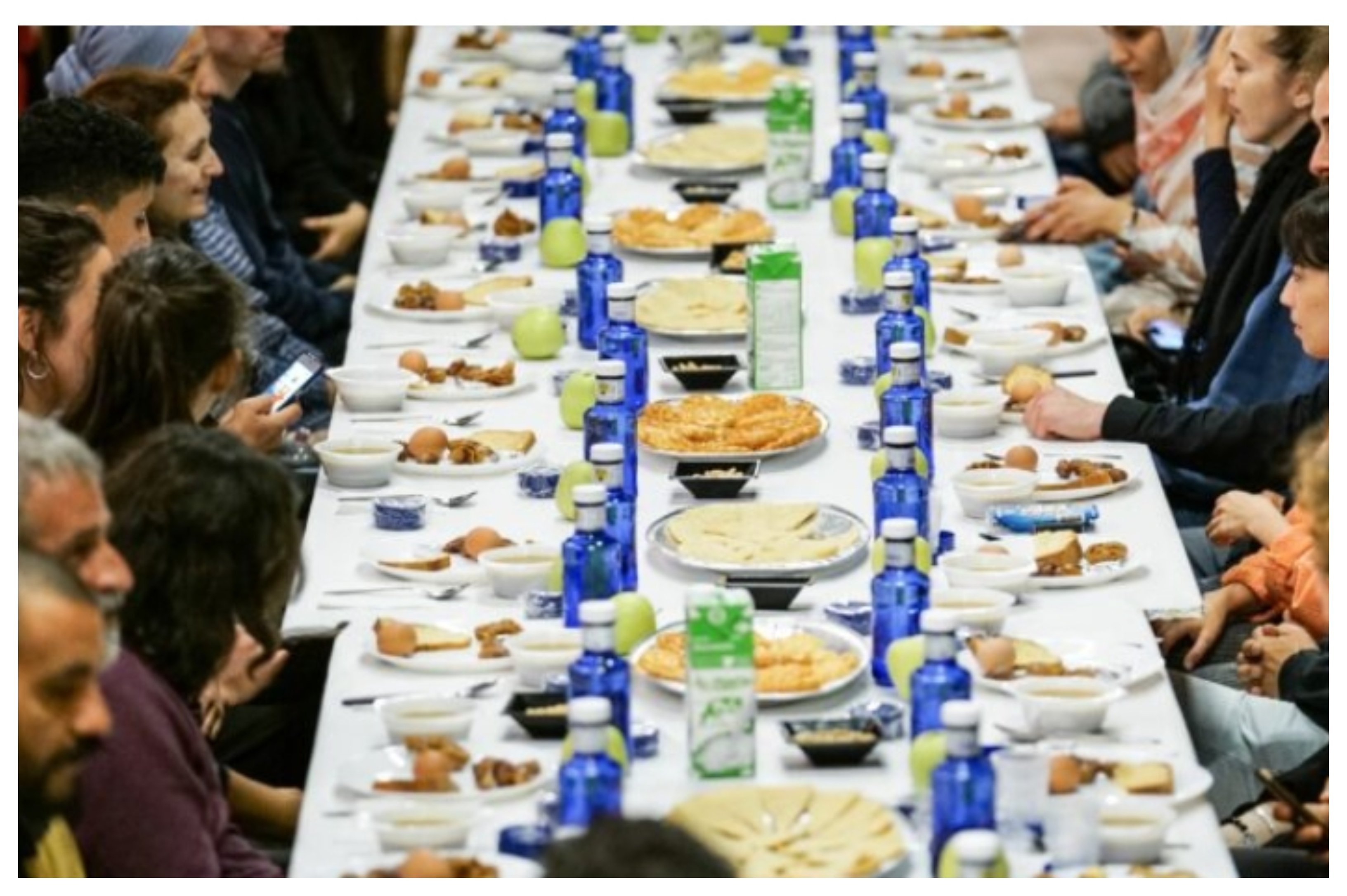 Celebración del Iftar, durante el Ramadán