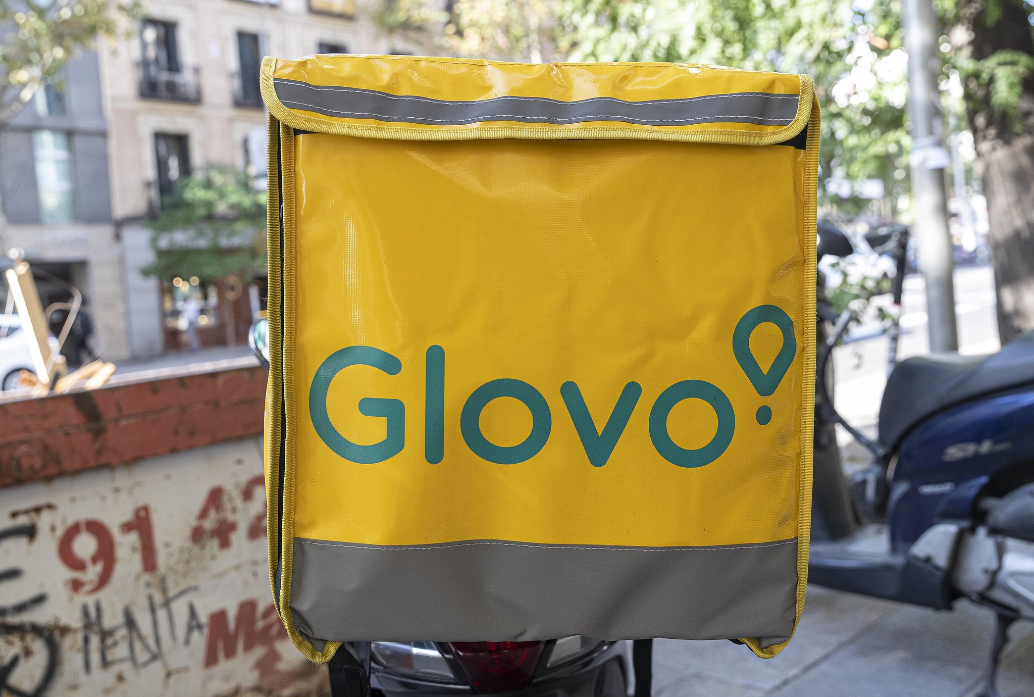“Glovo se ve obligado a reducir su servicio en más de 60 localidades en diferentes provincias de España para evitar su cierre”, Glovo anuncia un  ERE de 750 personas / Foto: Pablo Moreno