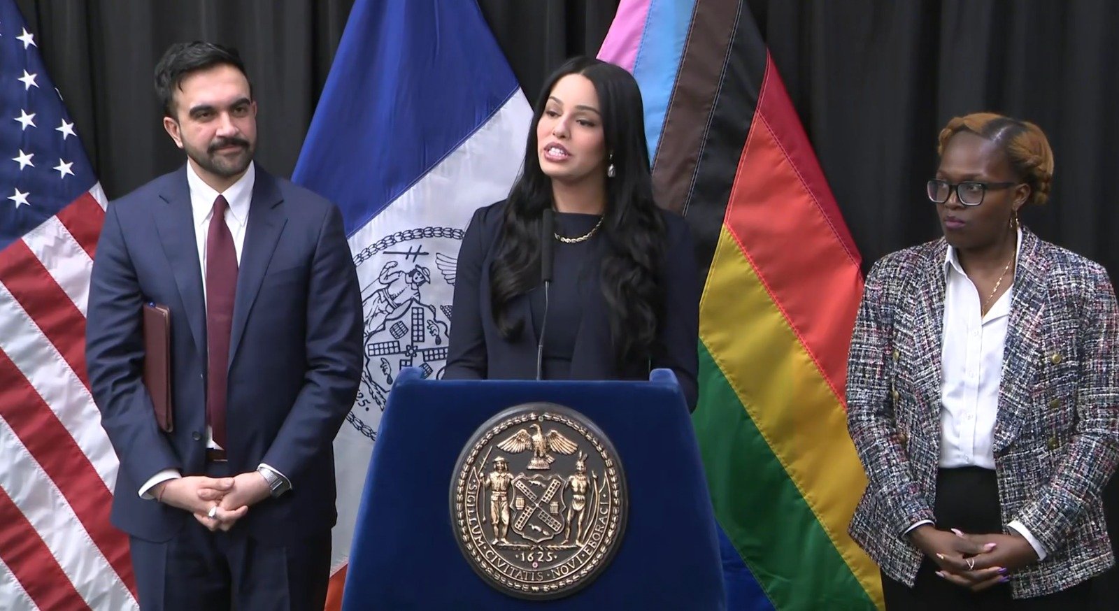 El alcalde de Nueva York, Zohran Mamdani, de 34 años, autoproclamado socialista y musulmán, ha puesto en marcha la primera Oficina de Asuntos LGTBIQ+ de la ciudad con Taylor Brown al mando