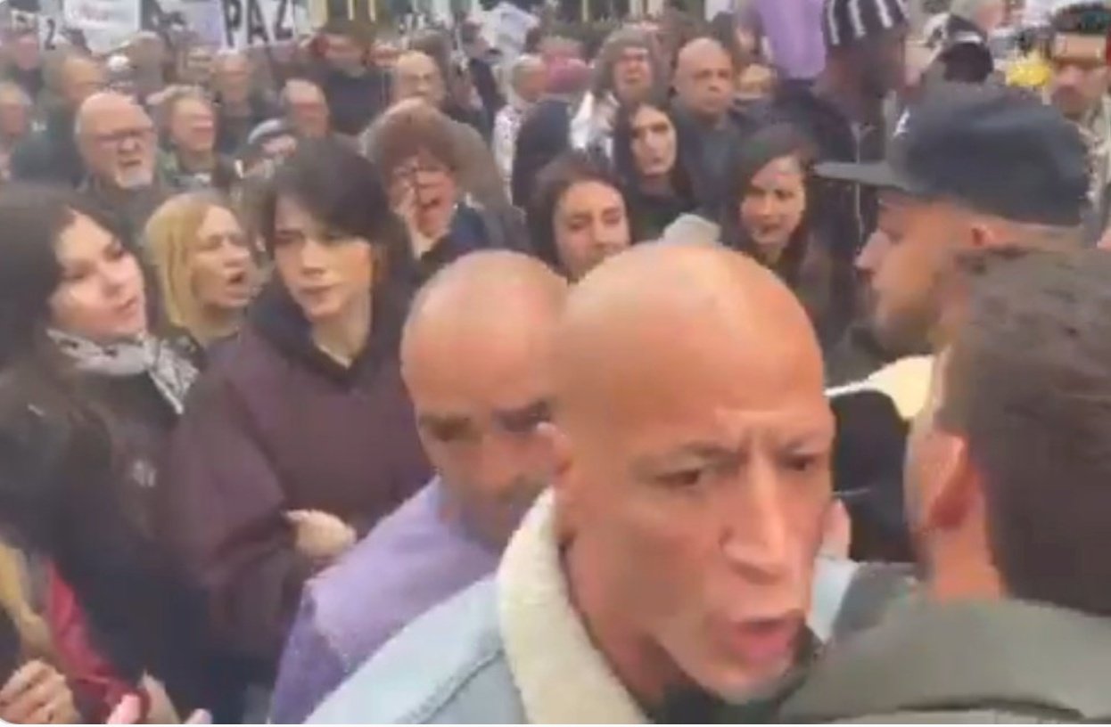 Son las paradojas que tiene el comunismo