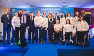 La ministra de Educación, FP y Deportes con la delegación española de los últimos Juegos Paralímpicos