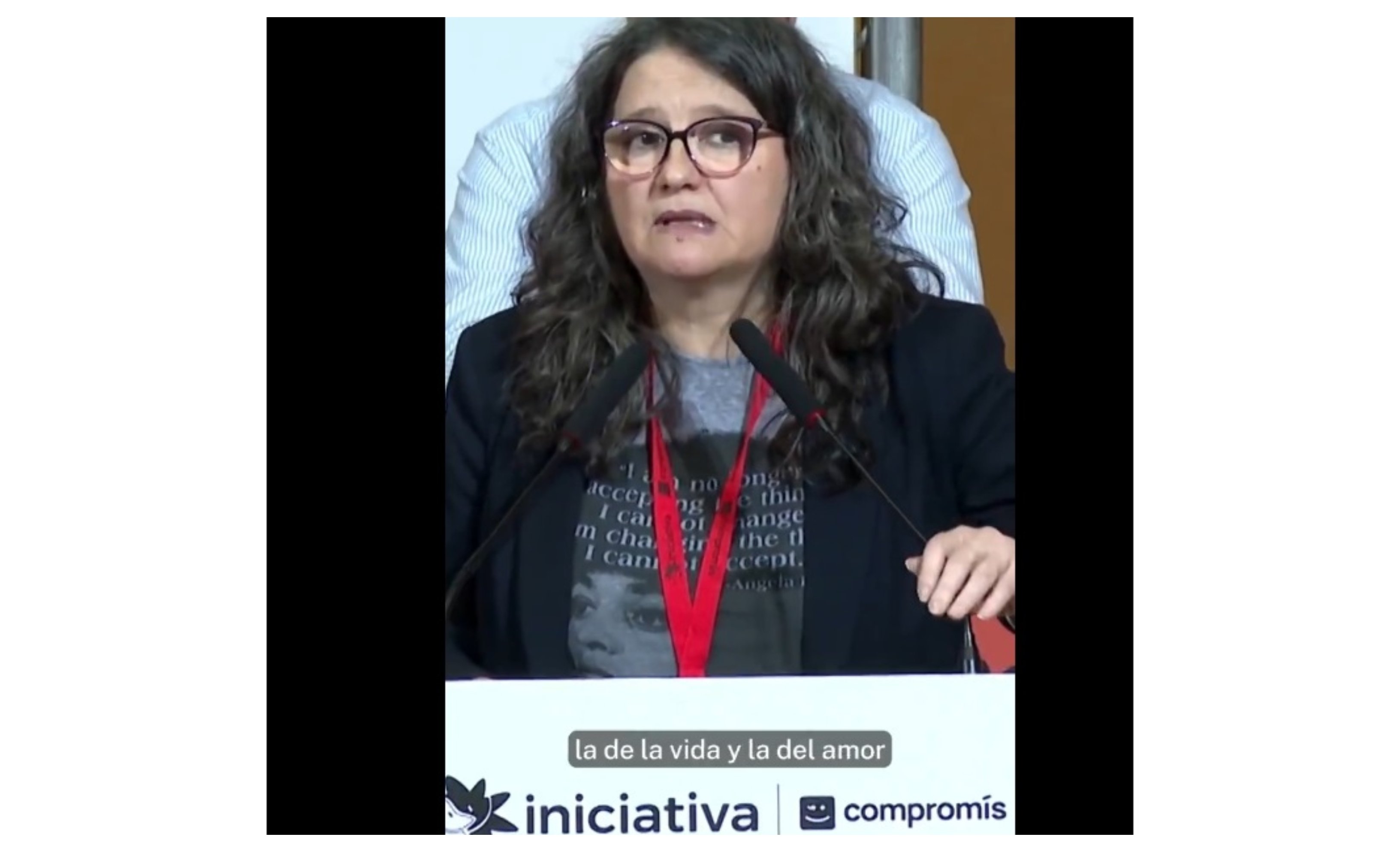 Las "tres heridas de Oltra: la de la vida, la de la muerte y la del amor: hoy ganan la vida y el amor. Acepto el reto, podéis contar conmigo"