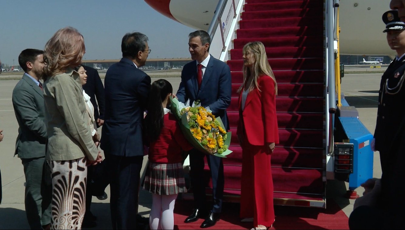 Pedro Sánchez y su esposa Begoña Gómez, en su visita oficial a China