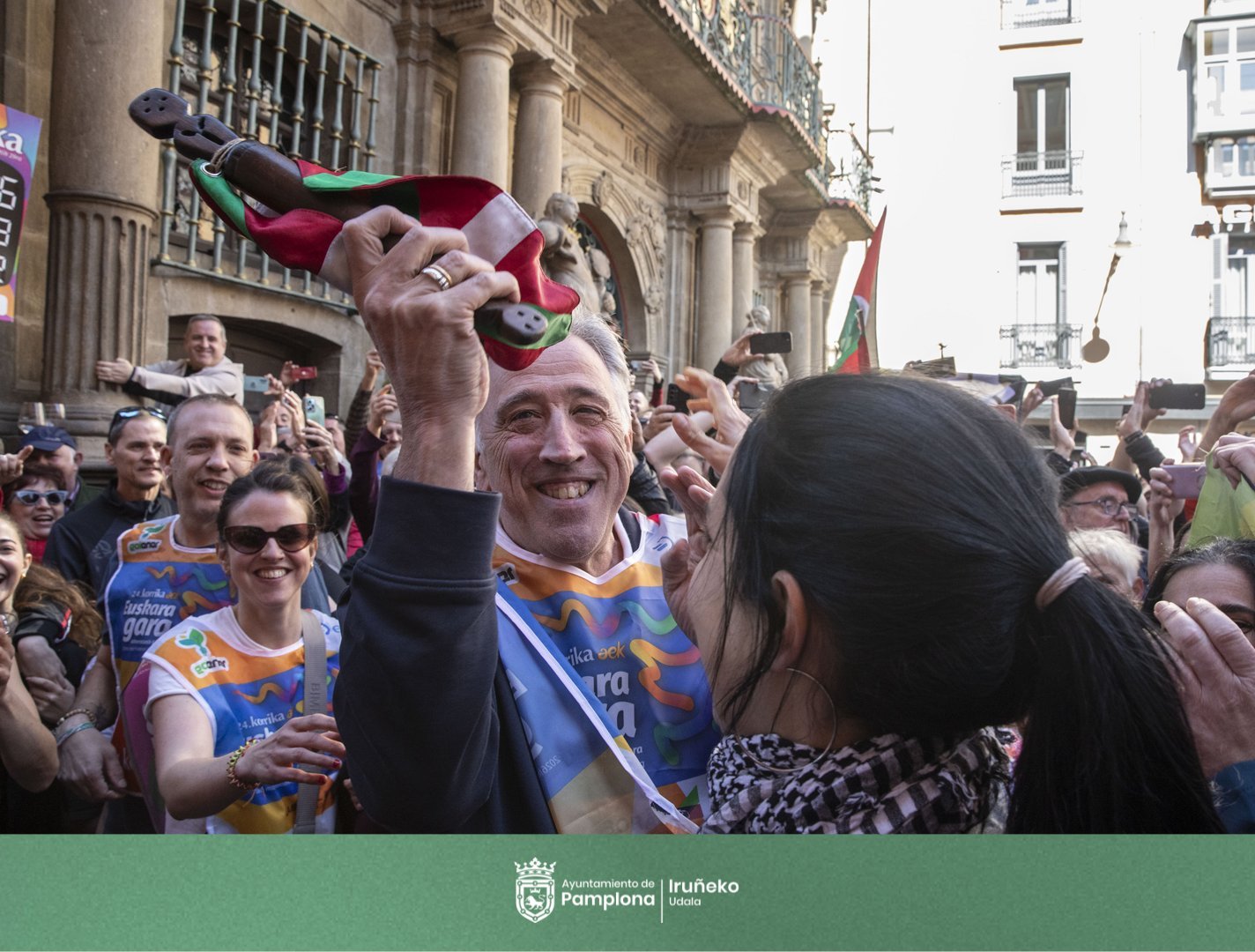 ¿Cuál es la diferencia para que los medios critiquen a Albiol y no a Asirón? Pues que uno es del PP y el otro de EH Bildu, ¿comprenden?