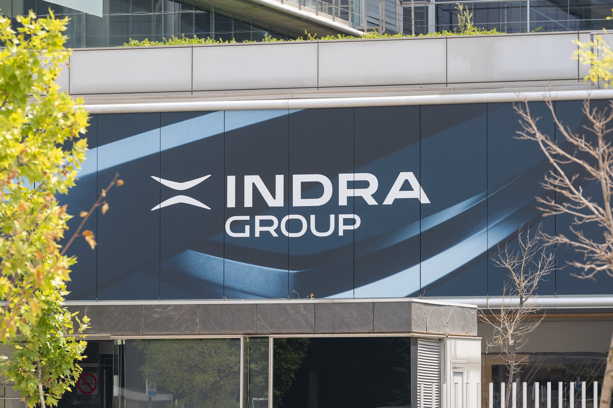 Moncloa reactiva la compra de EME por Indra: de la operación abyecta a la operación del pitorreo / Foto: Pablo Moreno