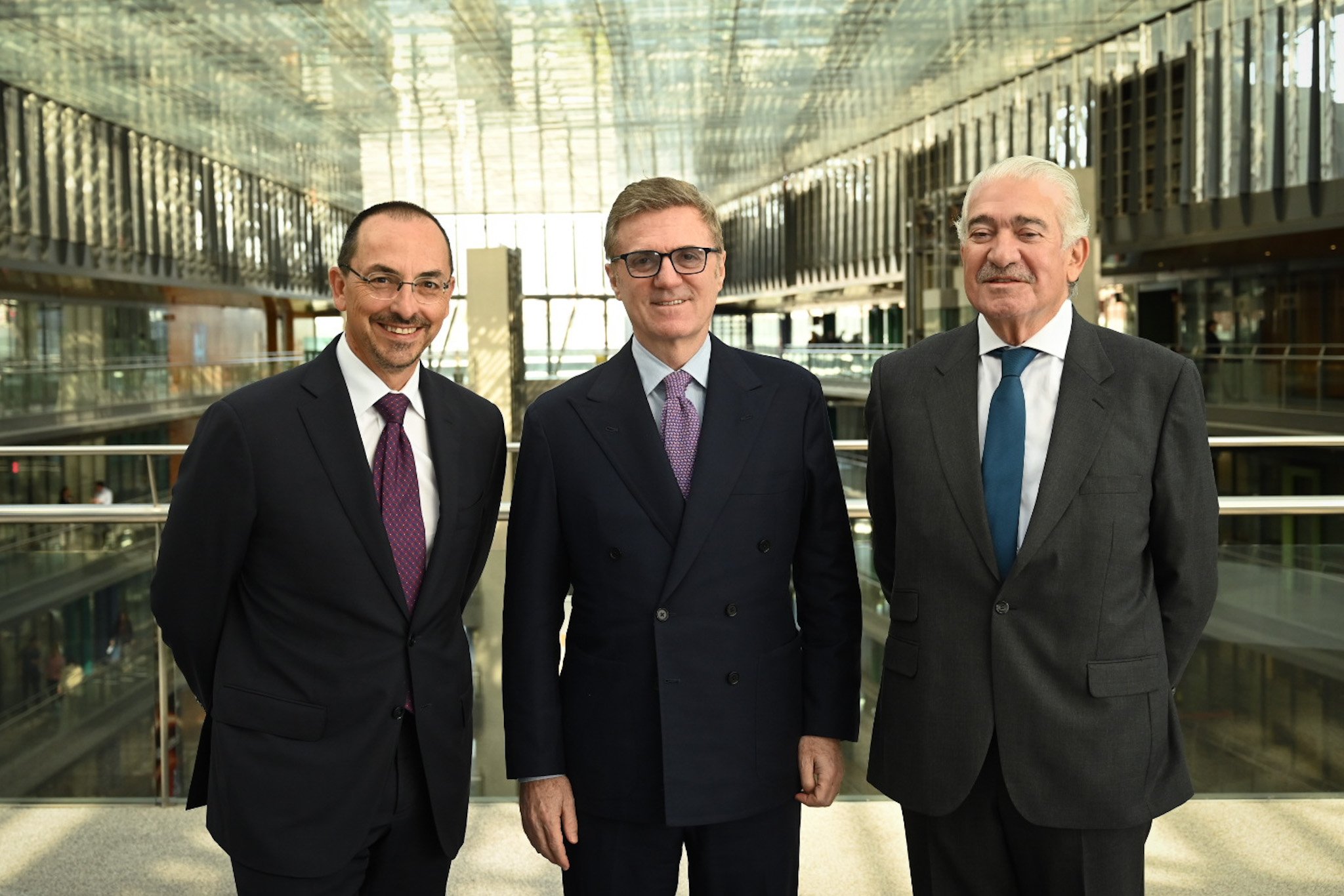 De izq. a dcha.: Gianni Vittorio Armani, consejero delegado de Endesa, Flavio Cattaneo, CEO del Grupo Enel, y José Bogas, consejero externo de Endesa