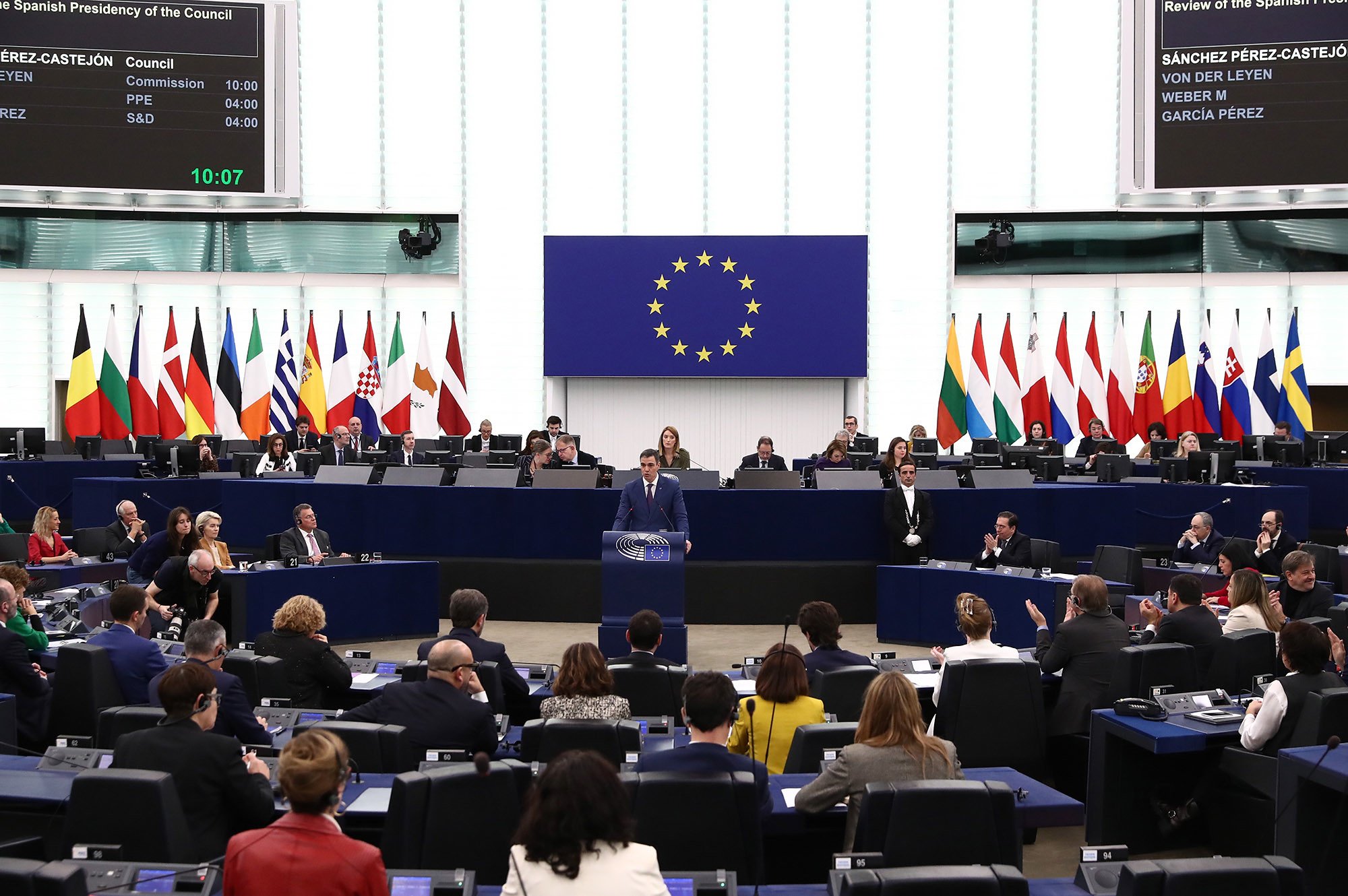 En Europa ya van conociendo a Pedro Sánchez, el mayor trilero de la UE