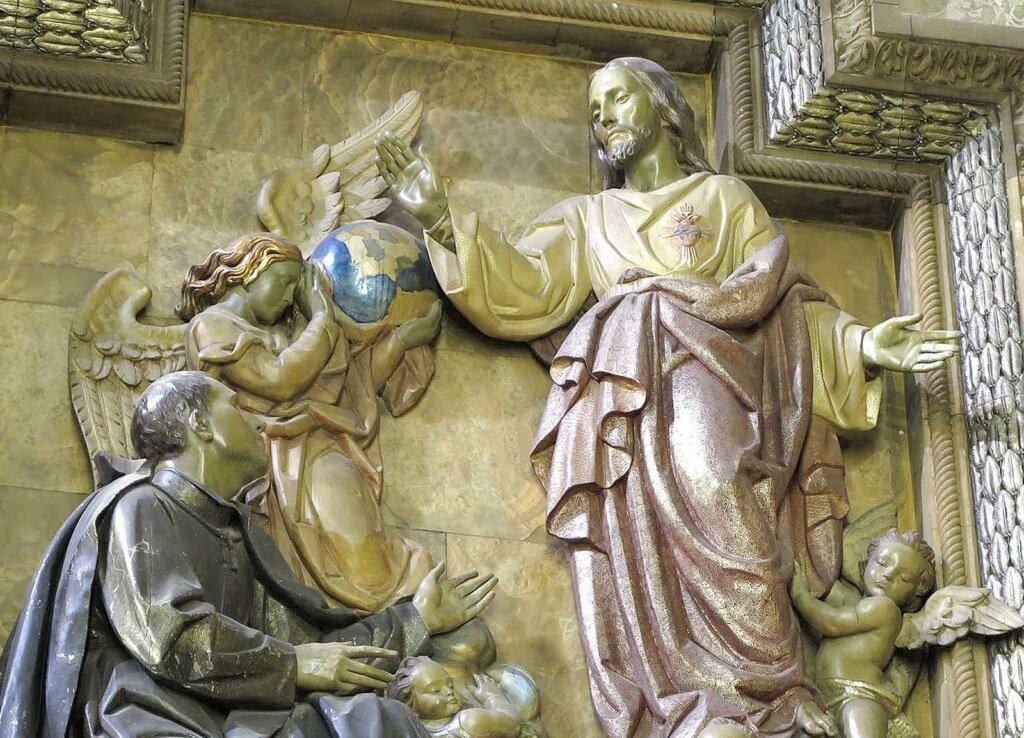 “Reinaré en España y con más veneración que en otras partes”: la promesa que Jesucristo hizo al padre Bernardo de Hoyos, como se puede ver en este conjunto escultórico en el Santuario del Cerro de los Ángeles “Reinaré en España y con más veneración que en otras partes”: la promesa que Jesucristo hizo al padre Bernardo de Hoyos, como se puede ver en este conjunto escultórico en el Santuario del Cerro de los Ángeles
