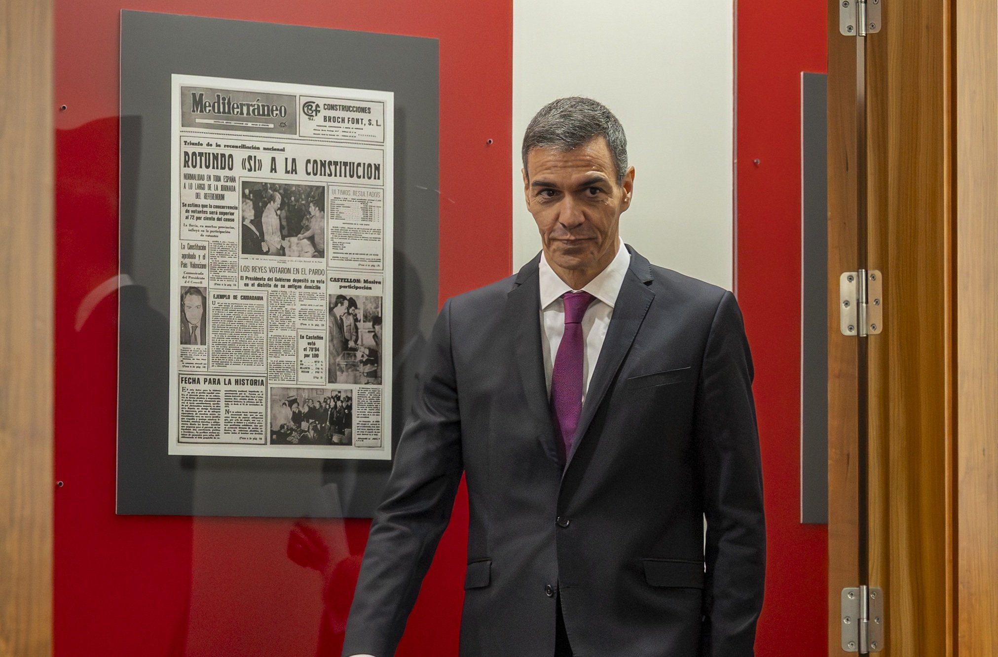 Sánchez presume de no ser indiferente a la guerra de Ucrania... mientras España sigue comprando gas a Rusia / Foto: Pablo Moreno