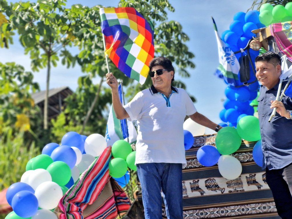 Evo Morales, uno de los lideres indígenas más alabados por la izquierda europea, se dedica a sabotear al presidente electo de Bolivia, que tan sólo lleva seis meses, Rodrigo Paz Evo Morales, uno de los lideres indígenas más alabados por la izquierda europea, se dedica a sabotear al presidente electo de Bolivia, que tan sólo lleva seis meses, Rodrigo Paz