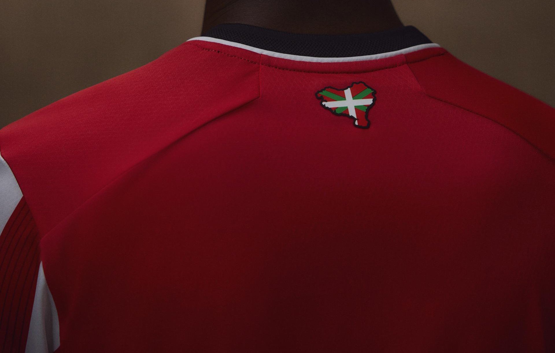 Camiseta del Atlhetic Club de Bilbao para la temporada 26-27