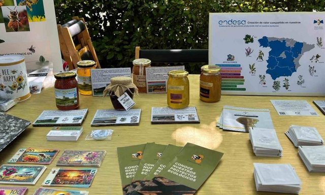 dia mundia abejas mesa1 dia mundia abejas mesa1