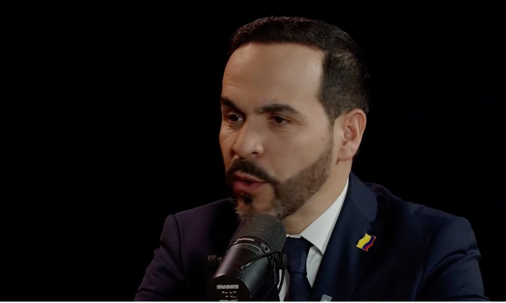 De la Espriella fue el único de los candidatos que respaldó con su firma el Compromiso por la Vida y la Familia