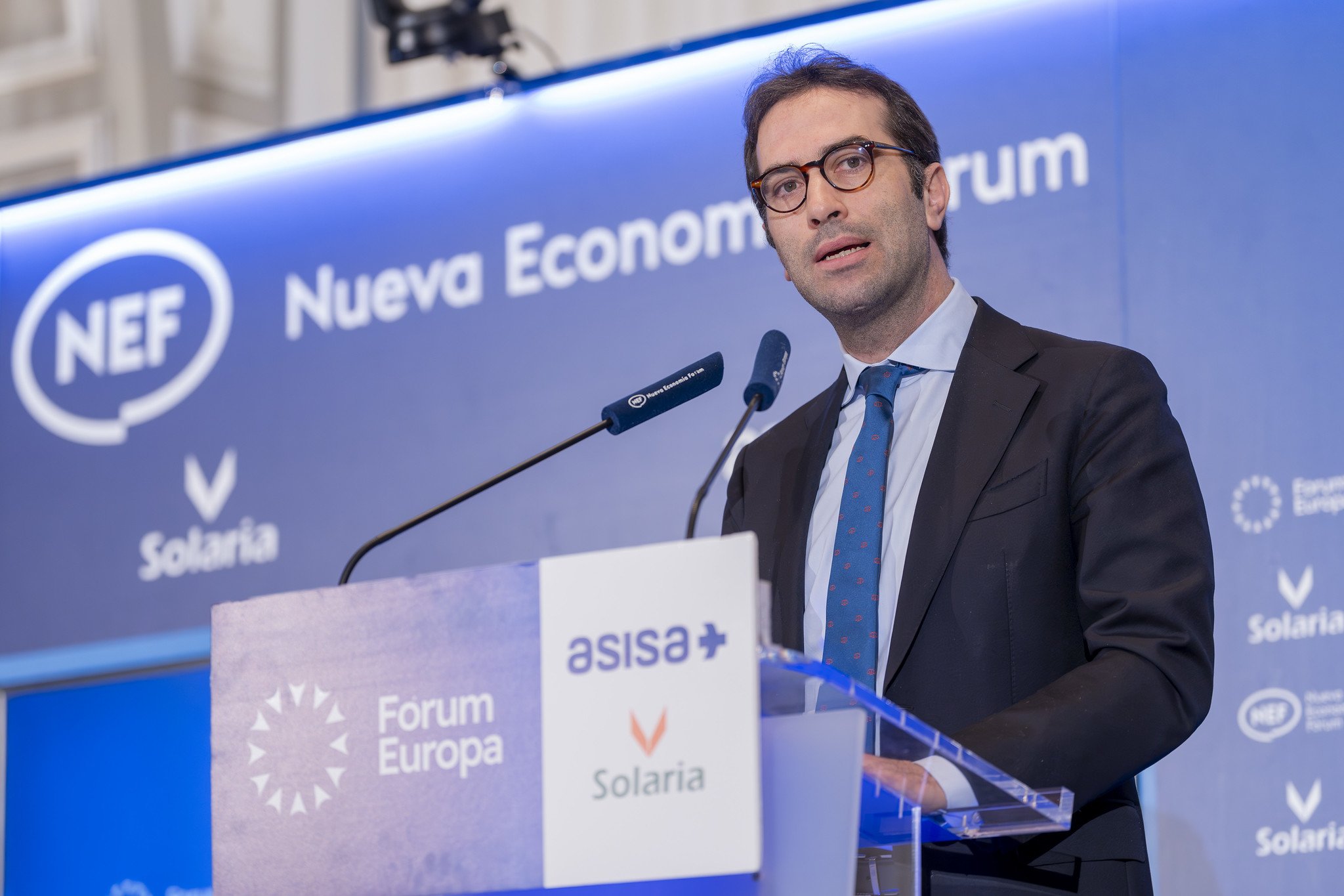 El Ministerio que lidera el vicepresidente primero, Carlos Cuerpo, ya apuntó hace semanas la desactivación de las medidas sobre el Impuesto sobre el Impuesto Especial sobre la Electricidad (IEE) y el IVA aplicable a electricidad y a gas natural, briquetas, pellets y leña / Foto: Pablo Moreno El Ministerio que lidera el vicepresidente primero, Carlos Cuerpo, ya apuntó hace semanas la desactivación de las medidas sobre el Impuesto sobre el Impuesto Especial sobre la Electricidad (IEE) y el IVA aplicable a electricidad y a gas natural, briquetas, pellets y leña / Foto: Pablo Moreno