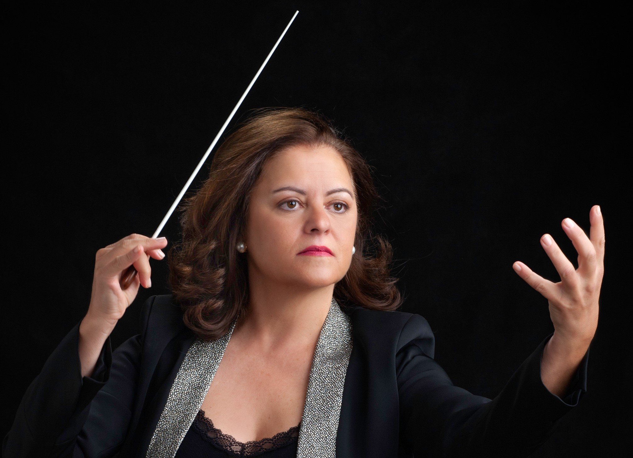 Cristina de Frutos, directora de orquesta Cristina de Frutos, directora de orquesta